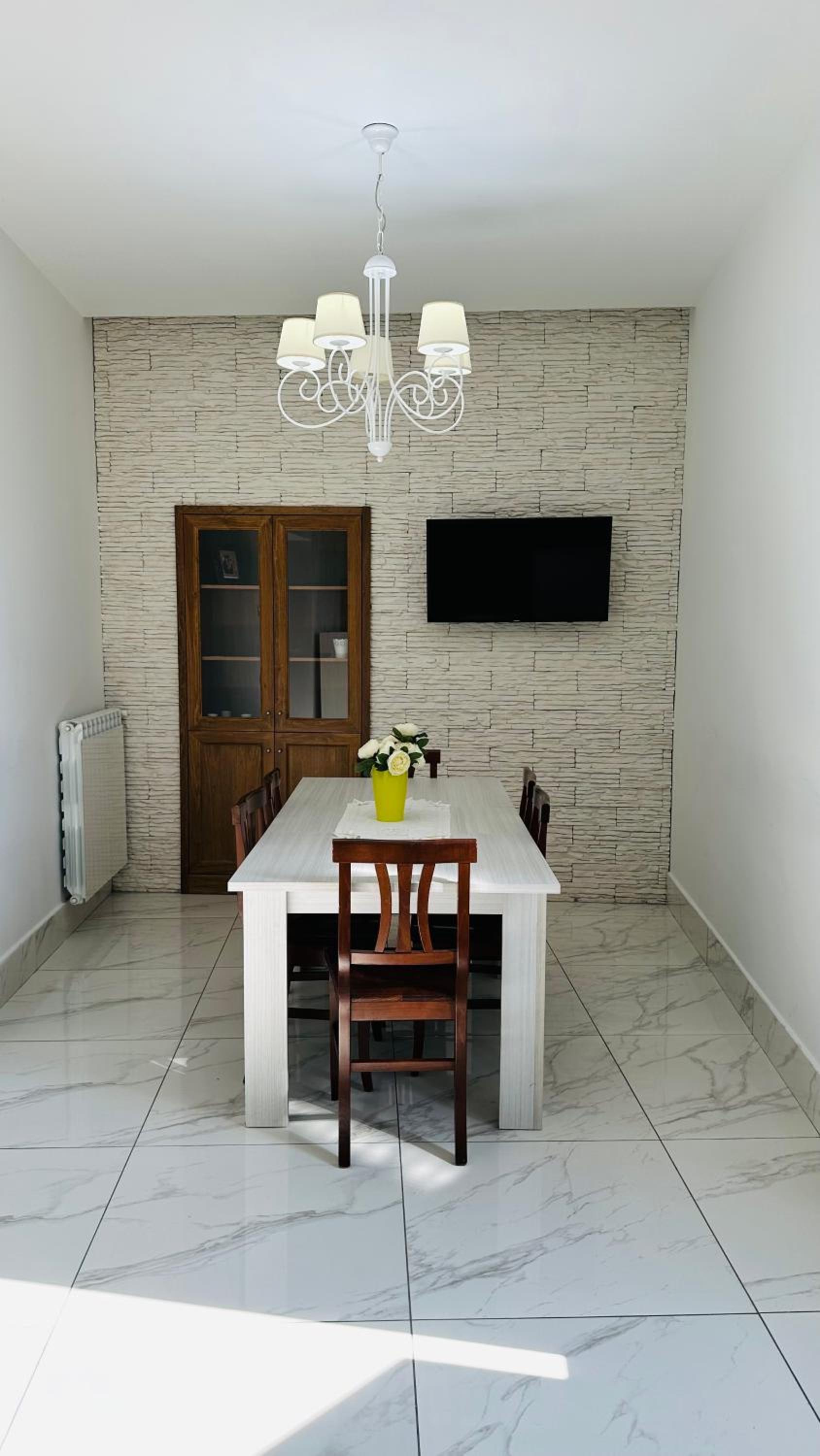 Three-Bedroom House - Photo 8