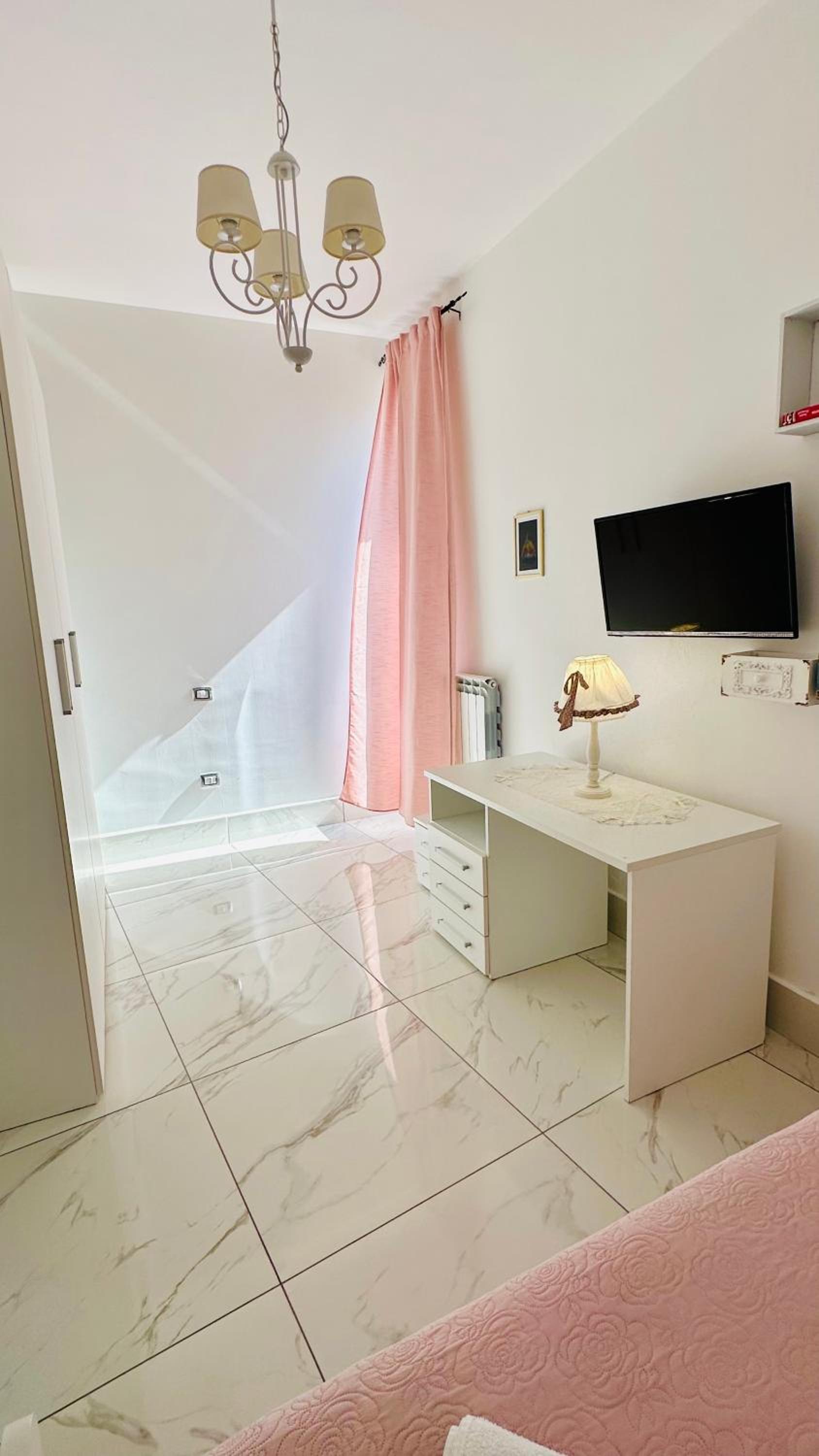 Three-Bedroom House - Photo 10