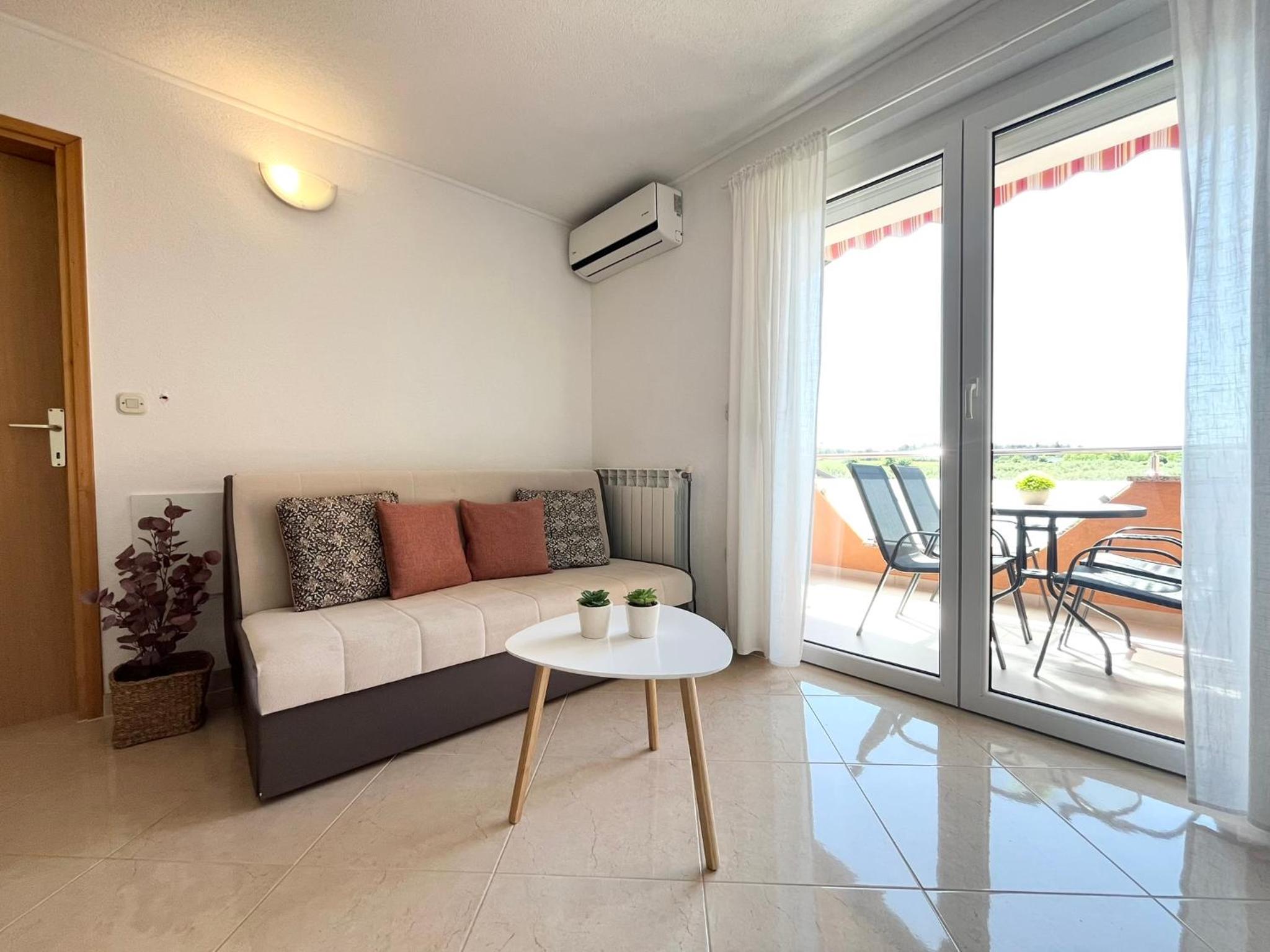 One-Bedroom Apartment with Balcony photo 1