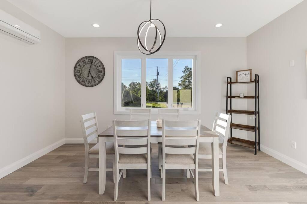 Four-Bedroom House photo 3