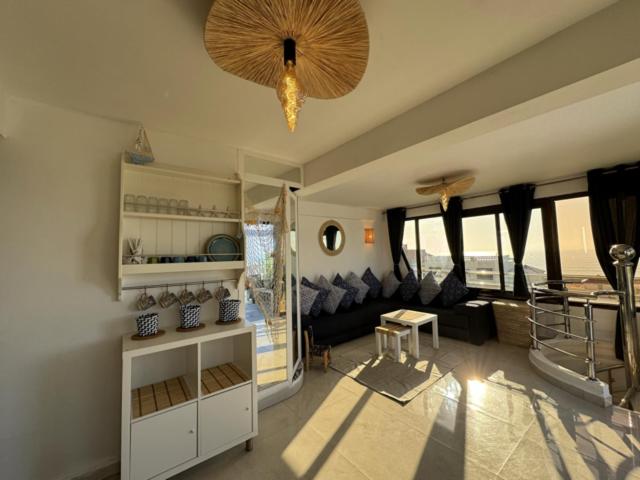 Three-Bedroom Villa photo 1