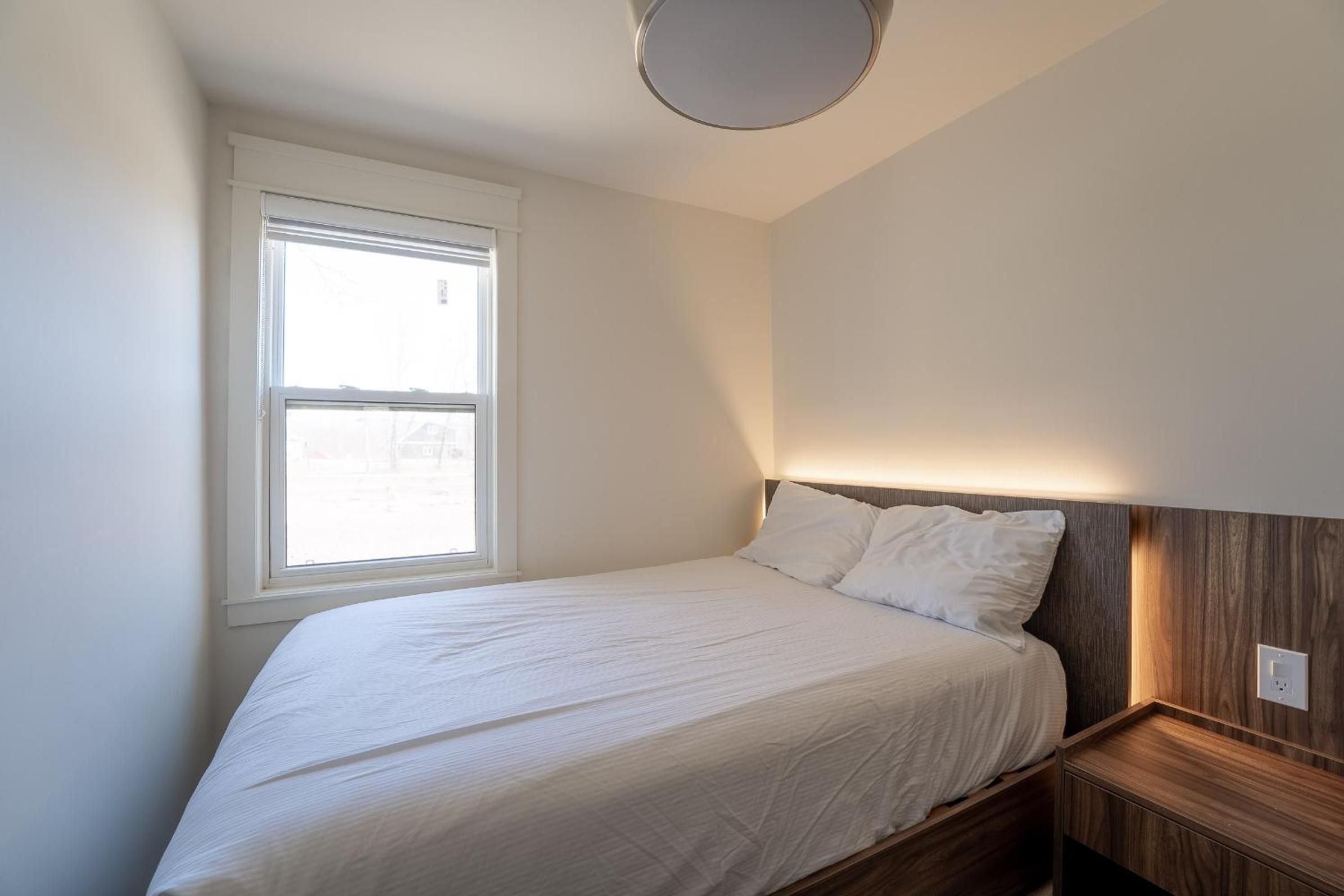 Three-Bedroom House Cottage 2