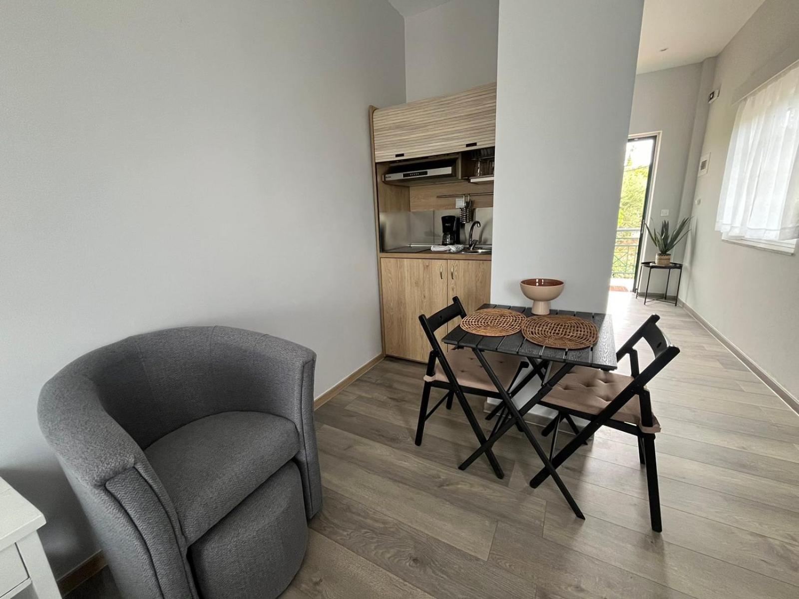 Apartment with Sea View - Photo 13