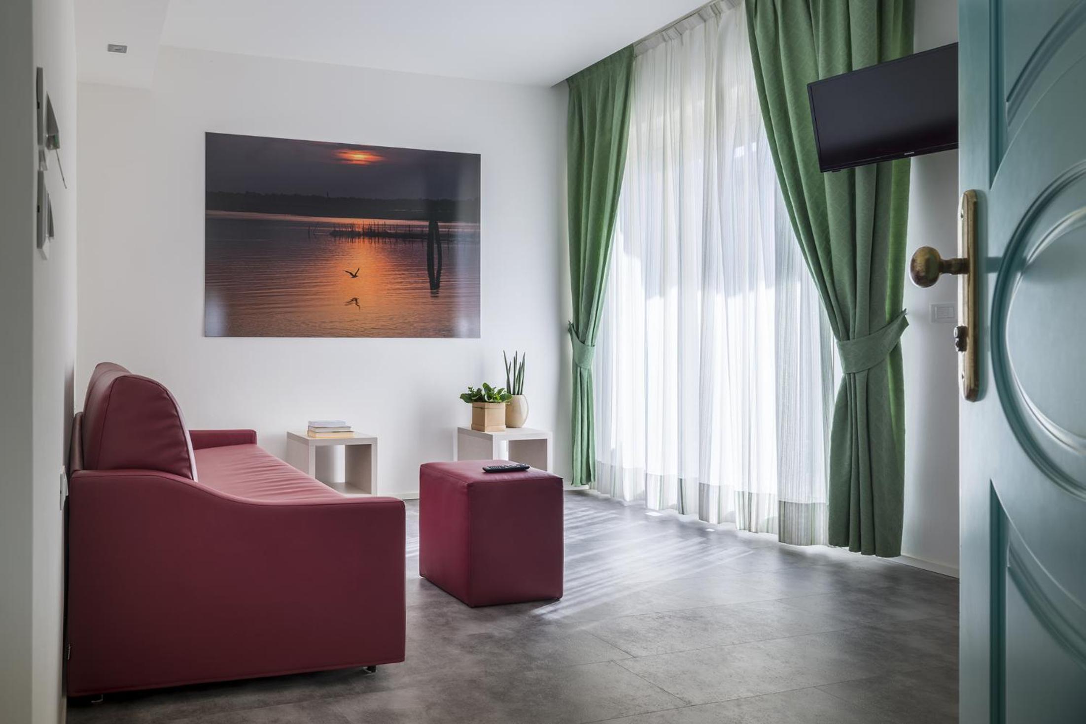 Suite with Sea View - Photo 3