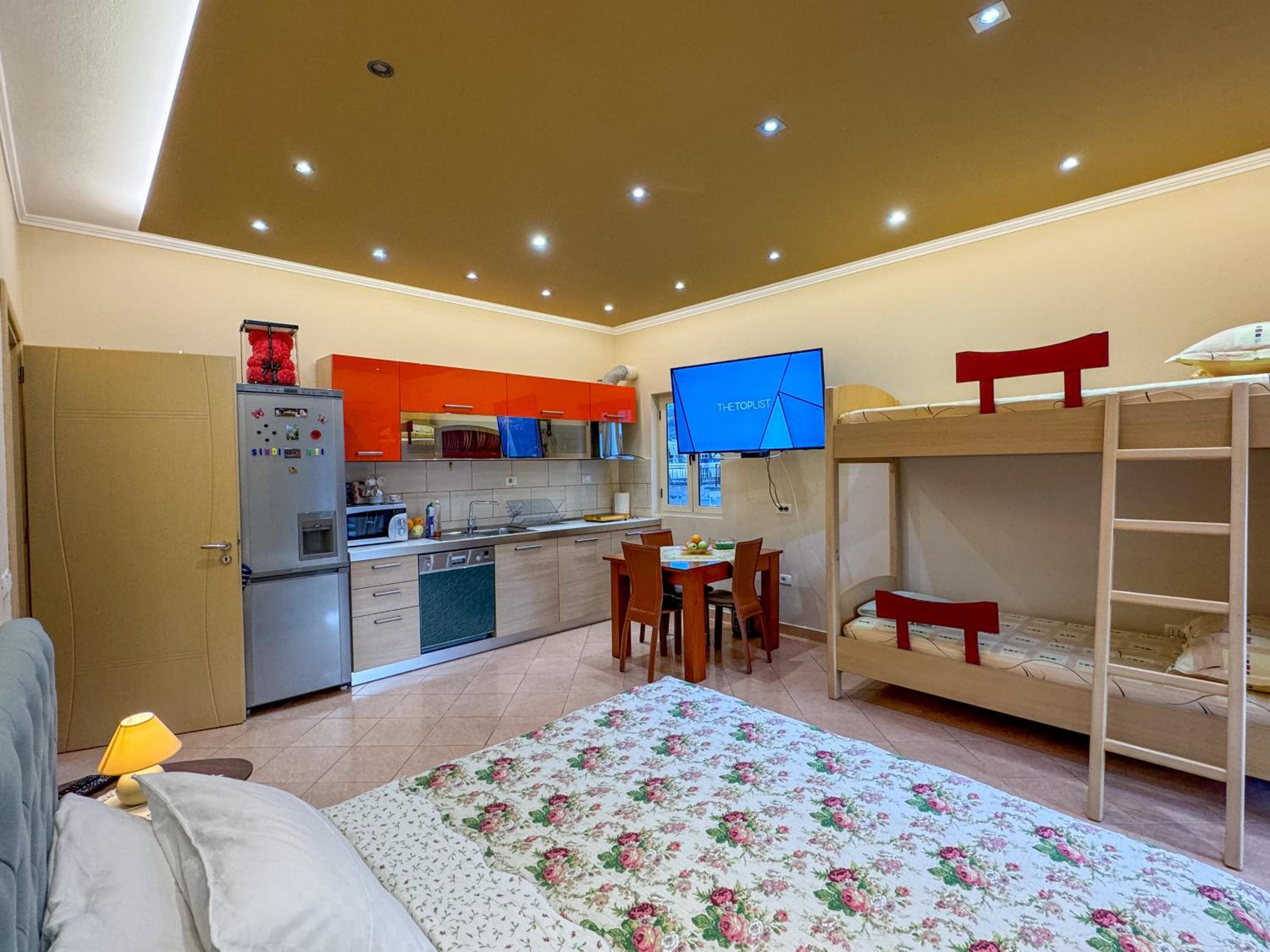 One-Bedroom Apartment