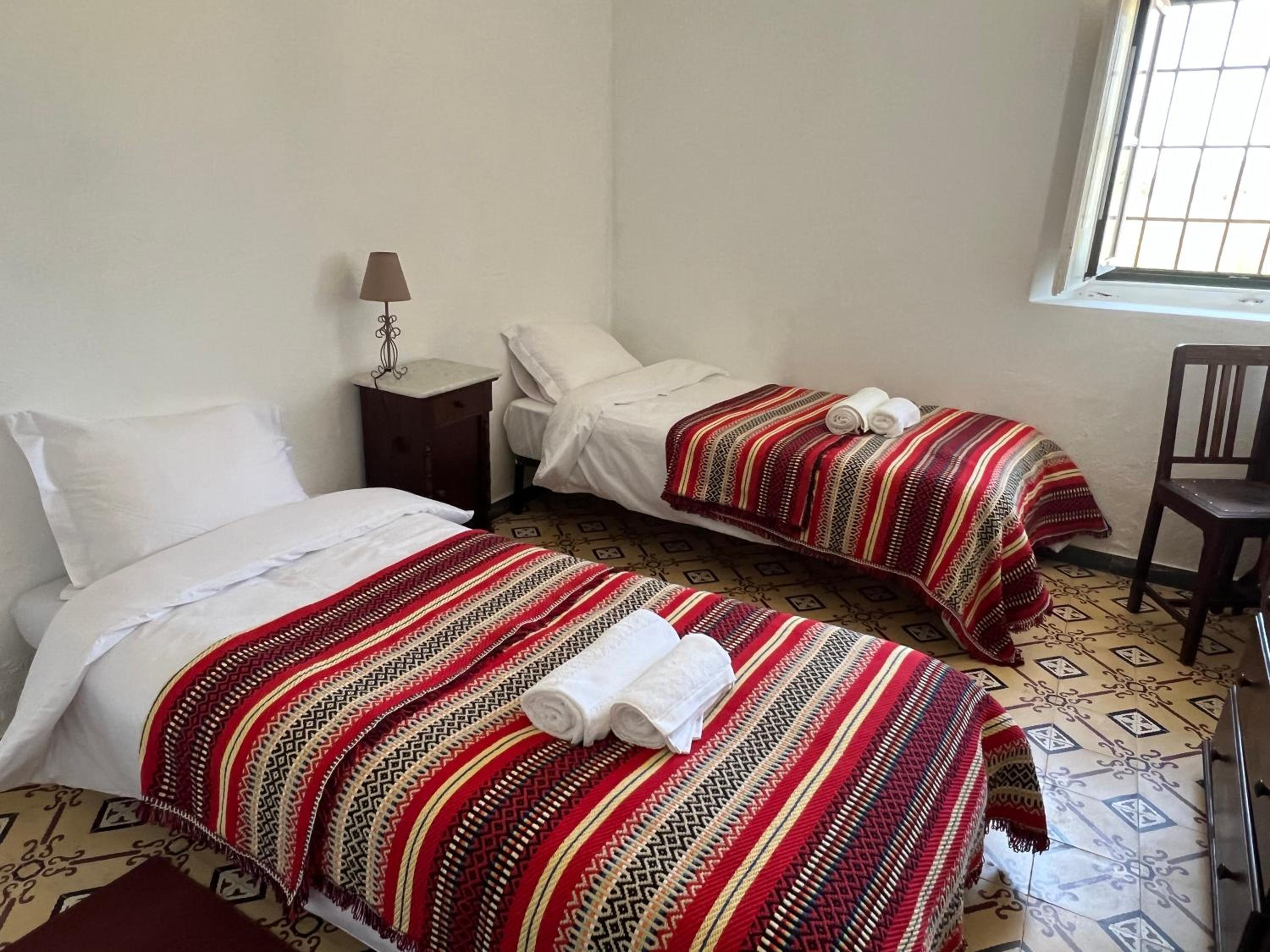 Twin Room with Private Bathroom photo 1