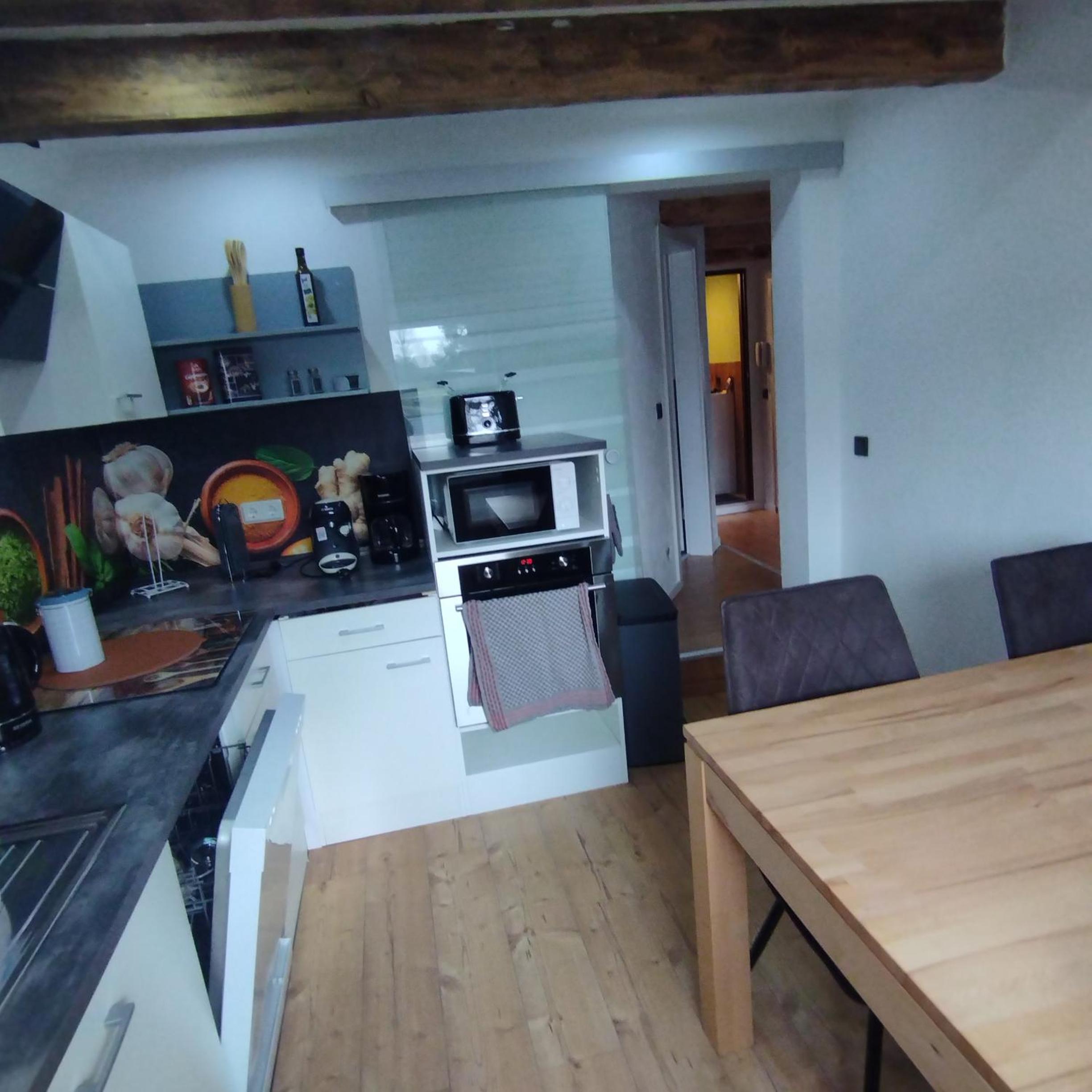 Three-Bedroom House photo 3