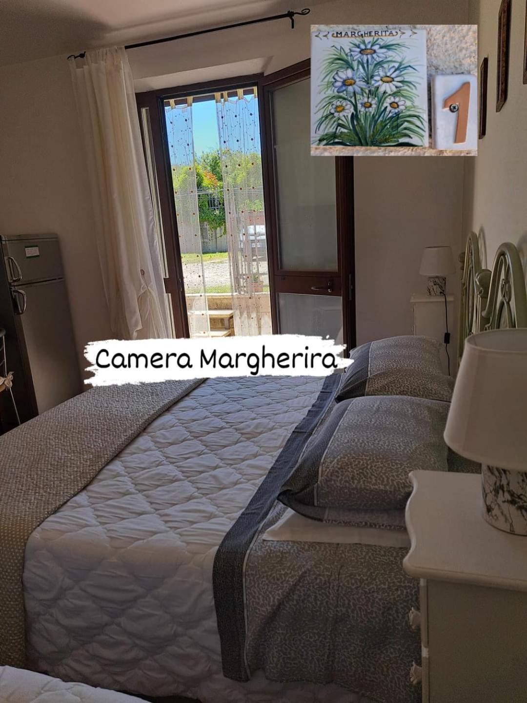 Double or Twin Room with Private Bathroom photo 1