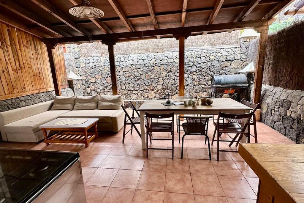 Three-Bedroom Villa photo 2