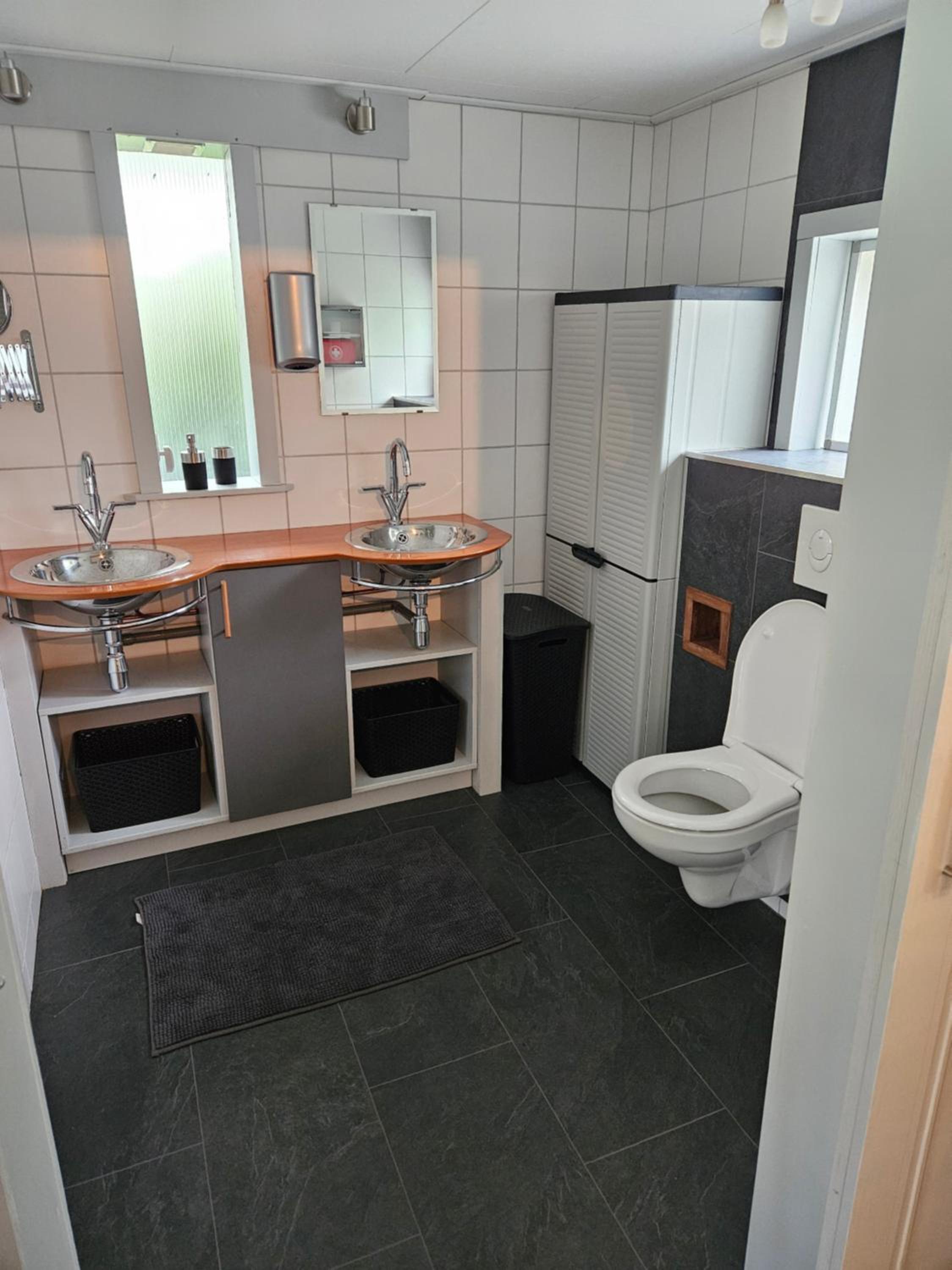 Three-Bedroom Chalet photo 2