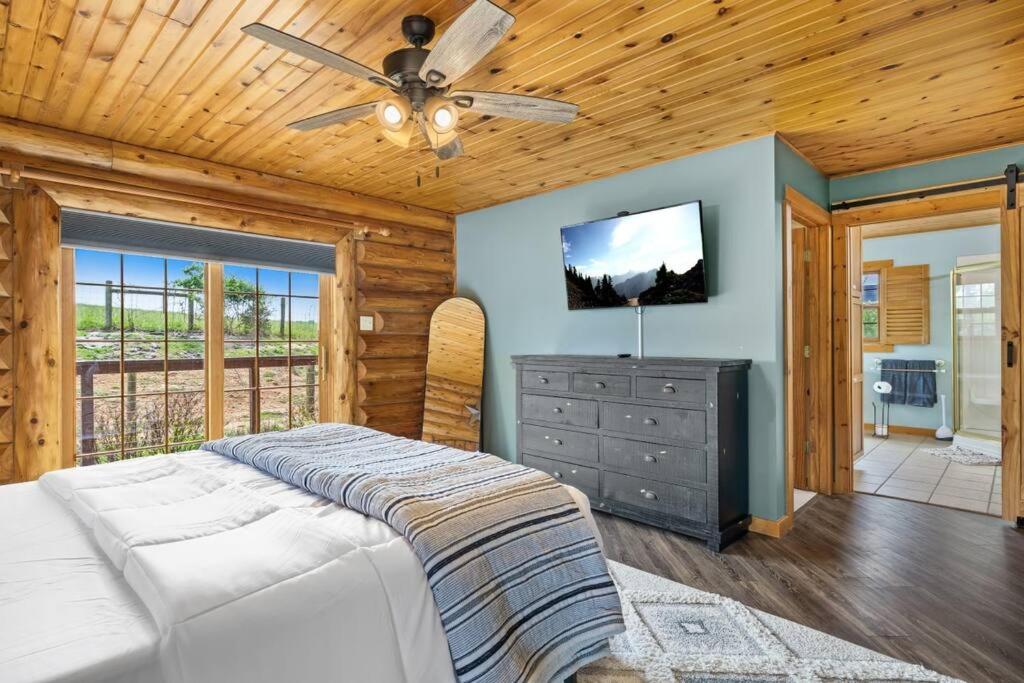 Four-Bedroom House photo 1