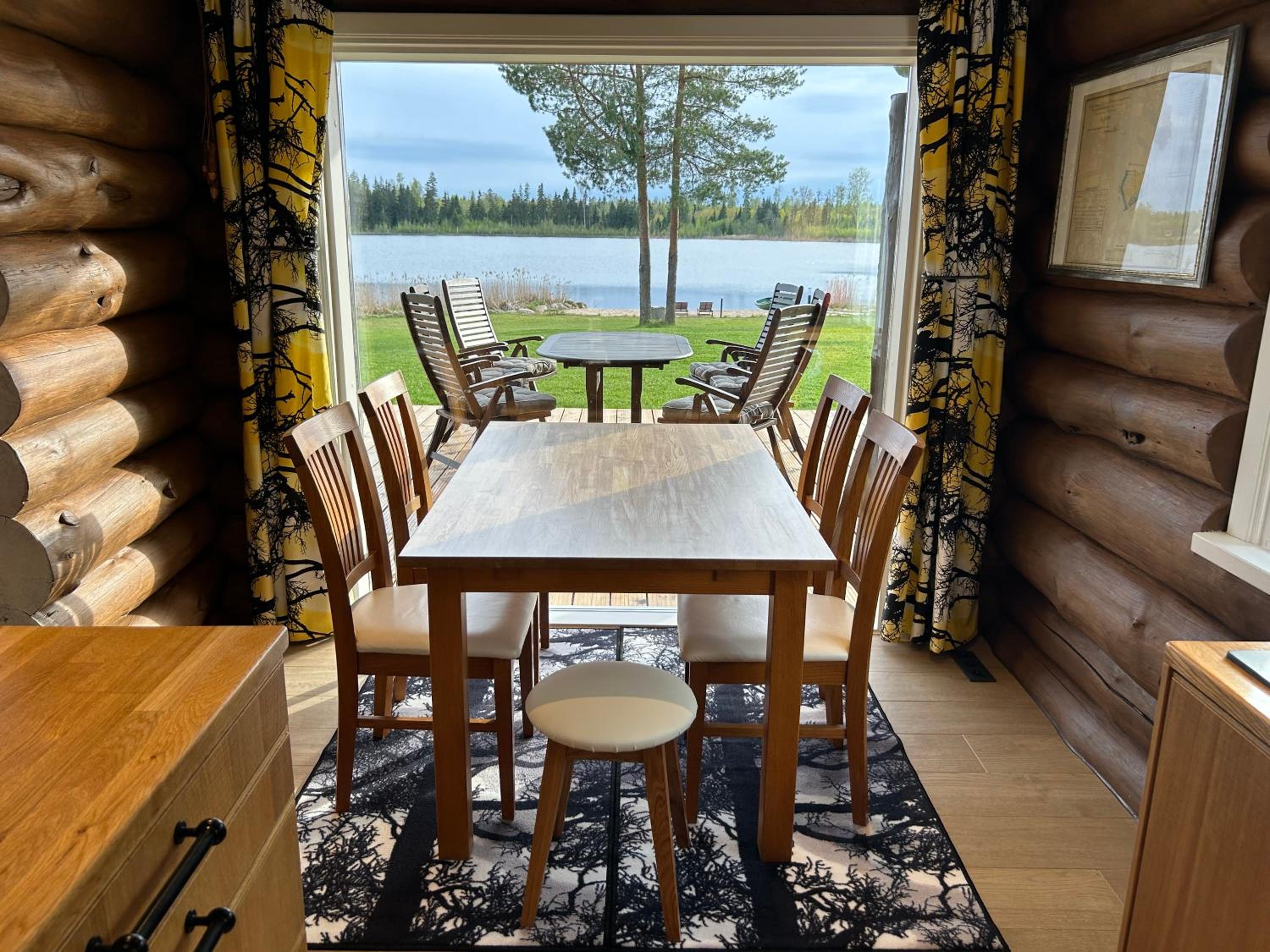 Three-Bedroom Chalet photo 3