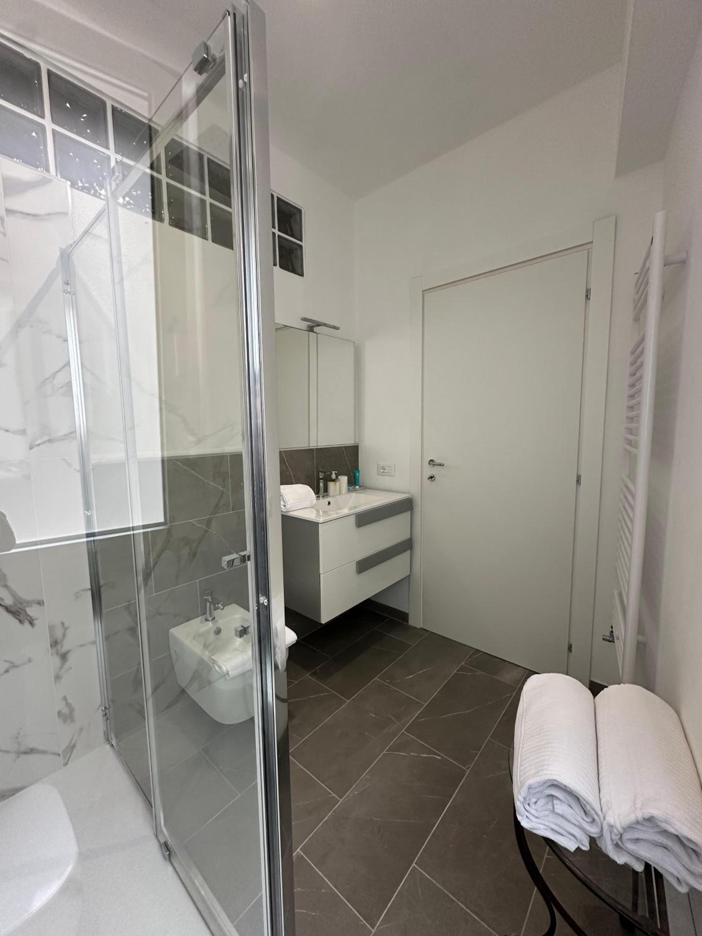 Double Room with Lake View photo 2