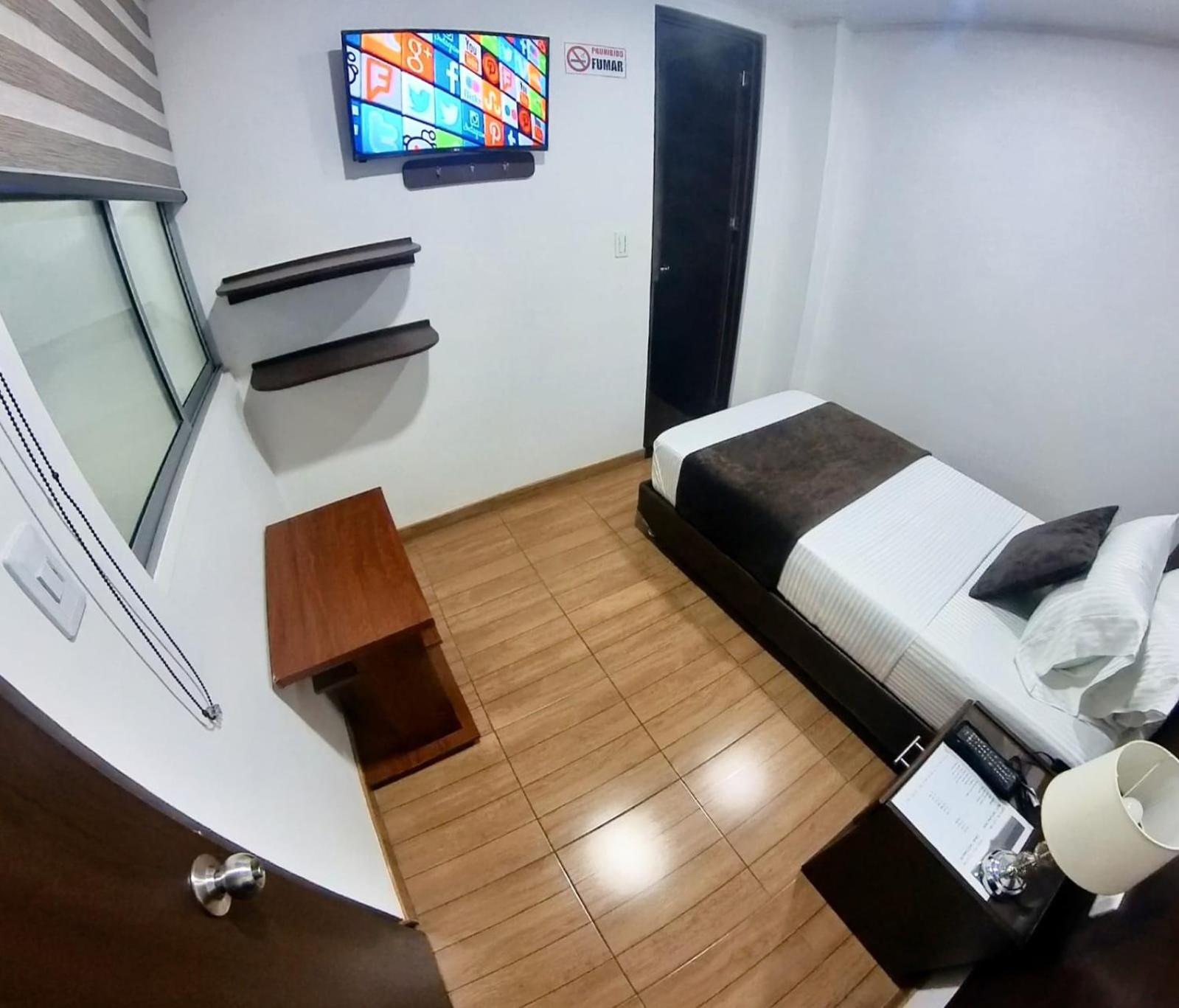 Single Room photo 2