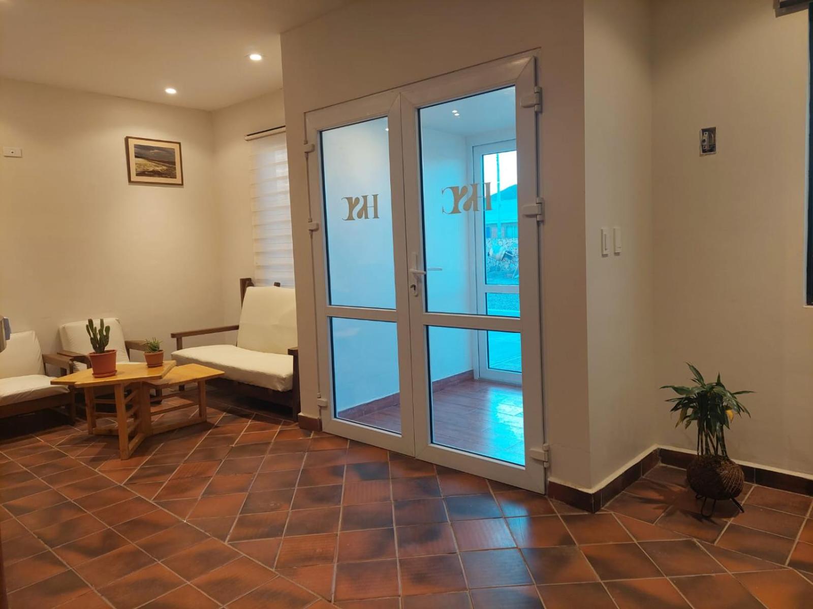 Twin Room with Private Bathroom photo 1