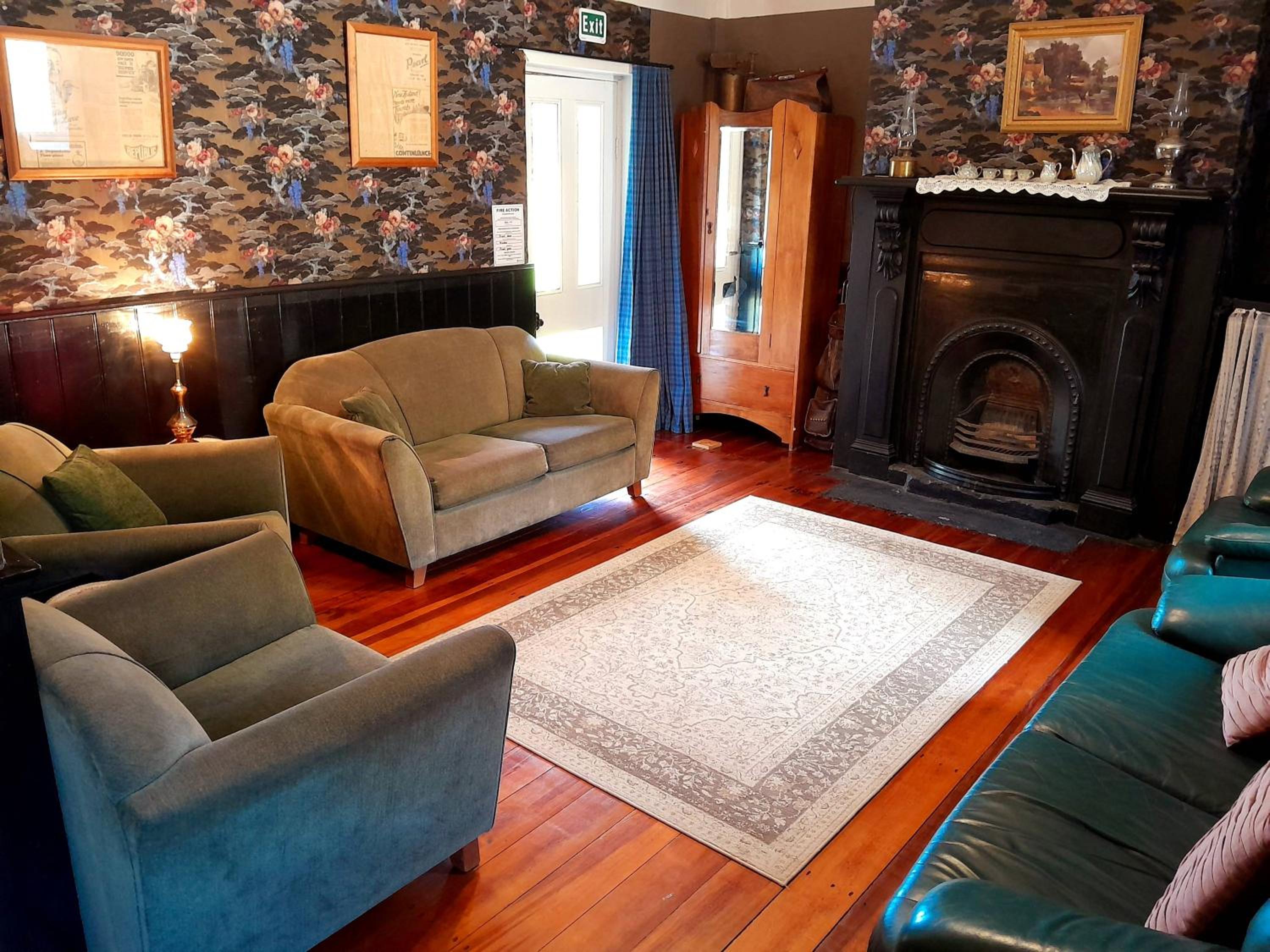 Budget Double Room photo 2