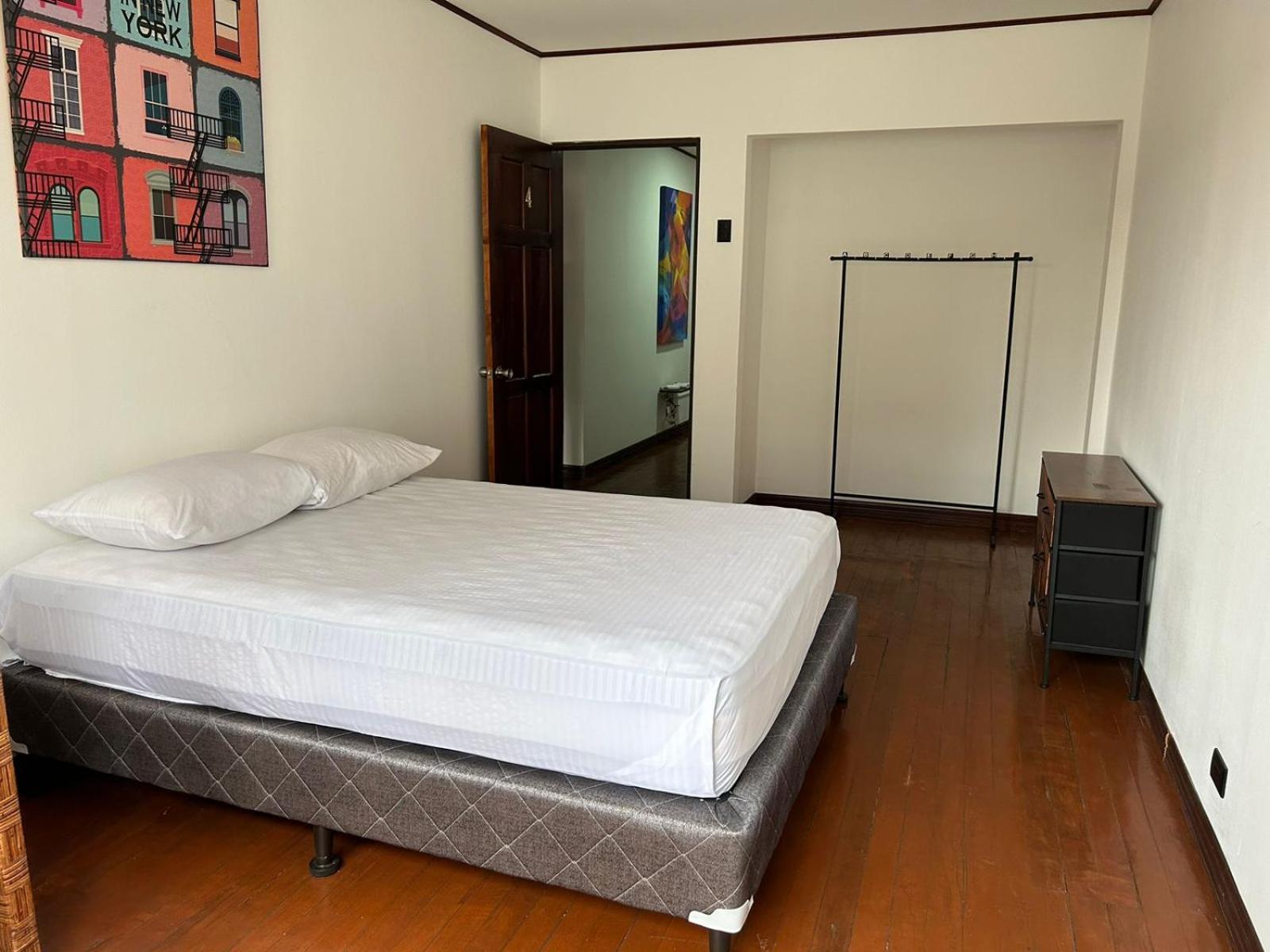Queen Room With Shared Bathroom photo 2