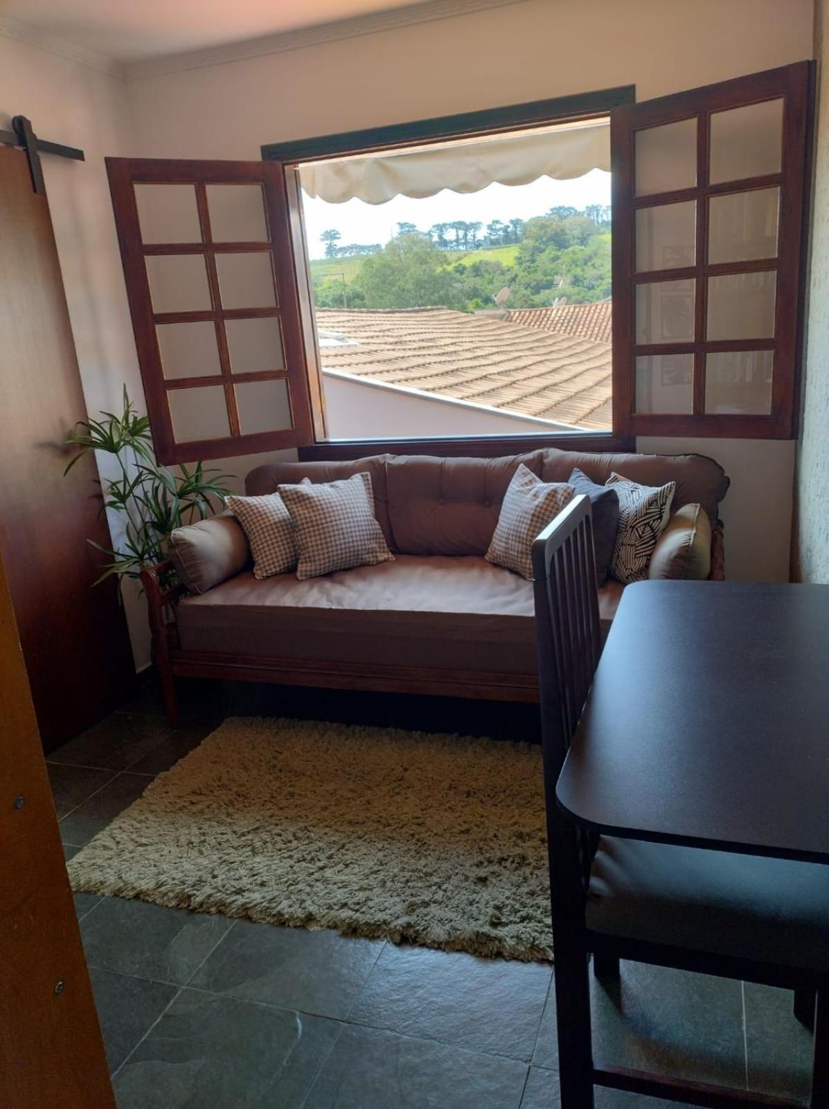 Superior Family Room photo 1