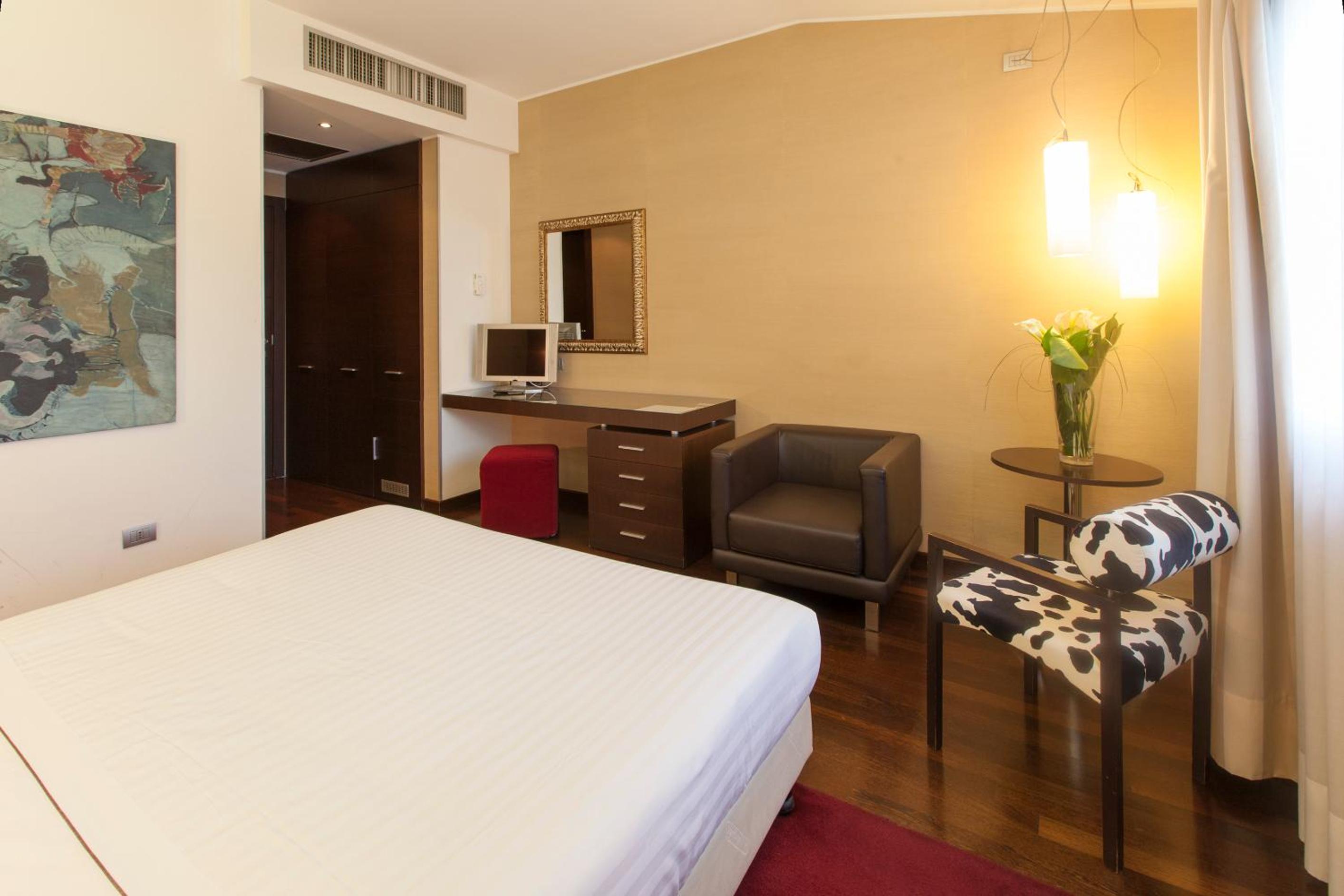 Double Room - Photo 5