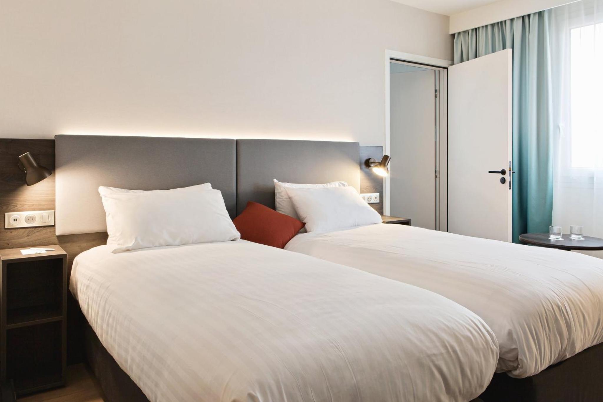 Standard Room with Two Single Beds - Photo 4