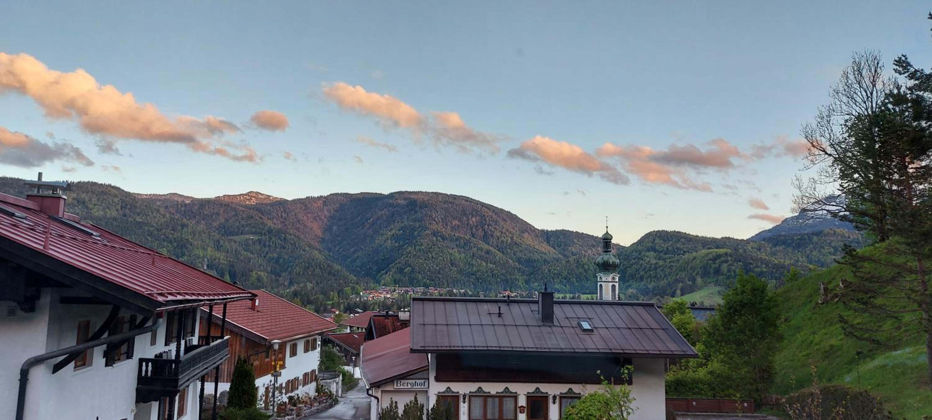 Apartment with View and Balcony photo 2