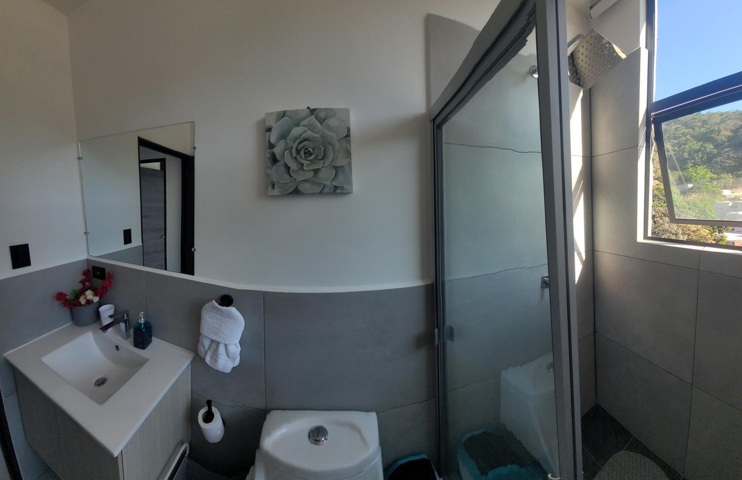 Three-Bedroom Apartment photo 2