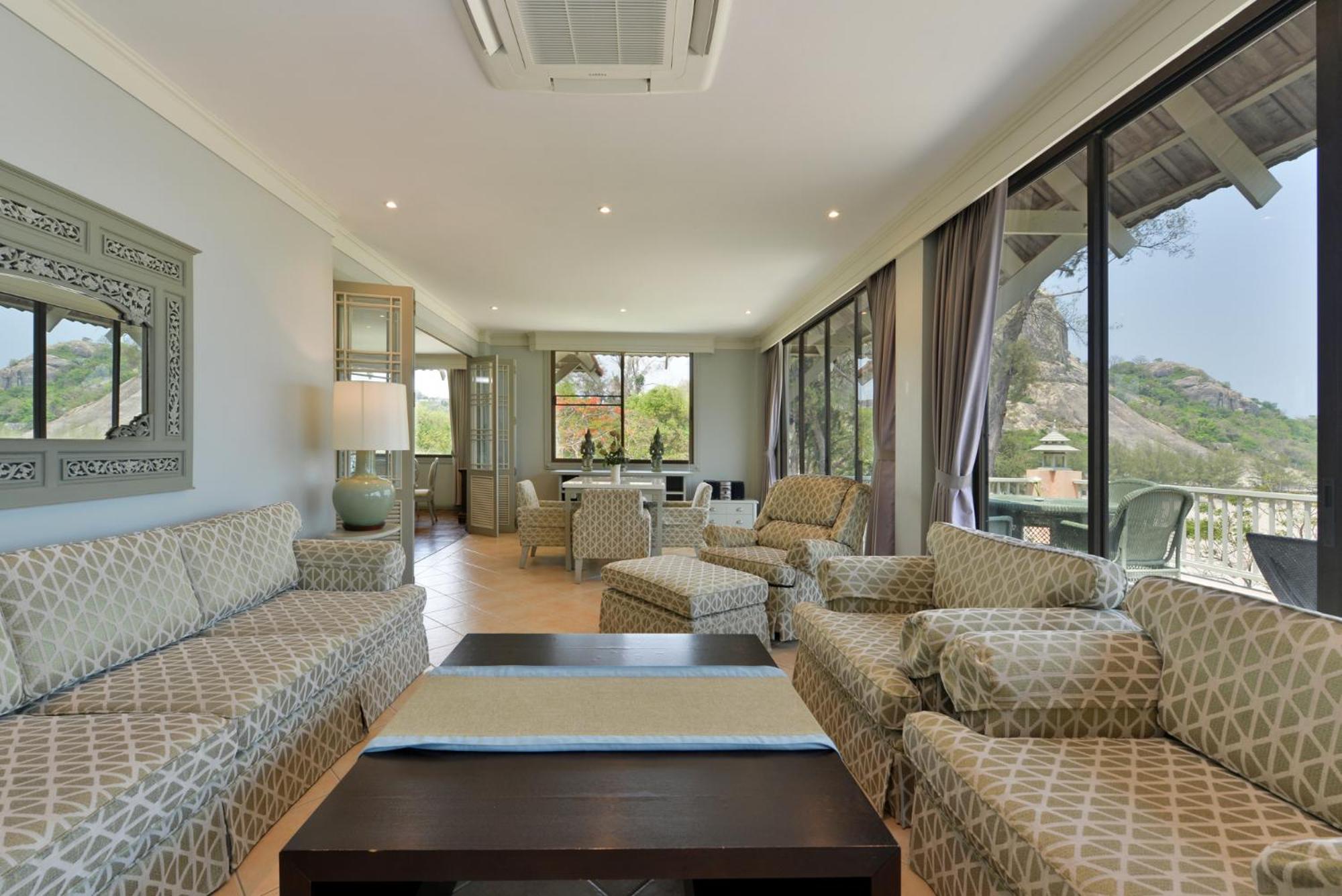 Luxury Seafront Two-Bedroom Family Suite - Photo 1