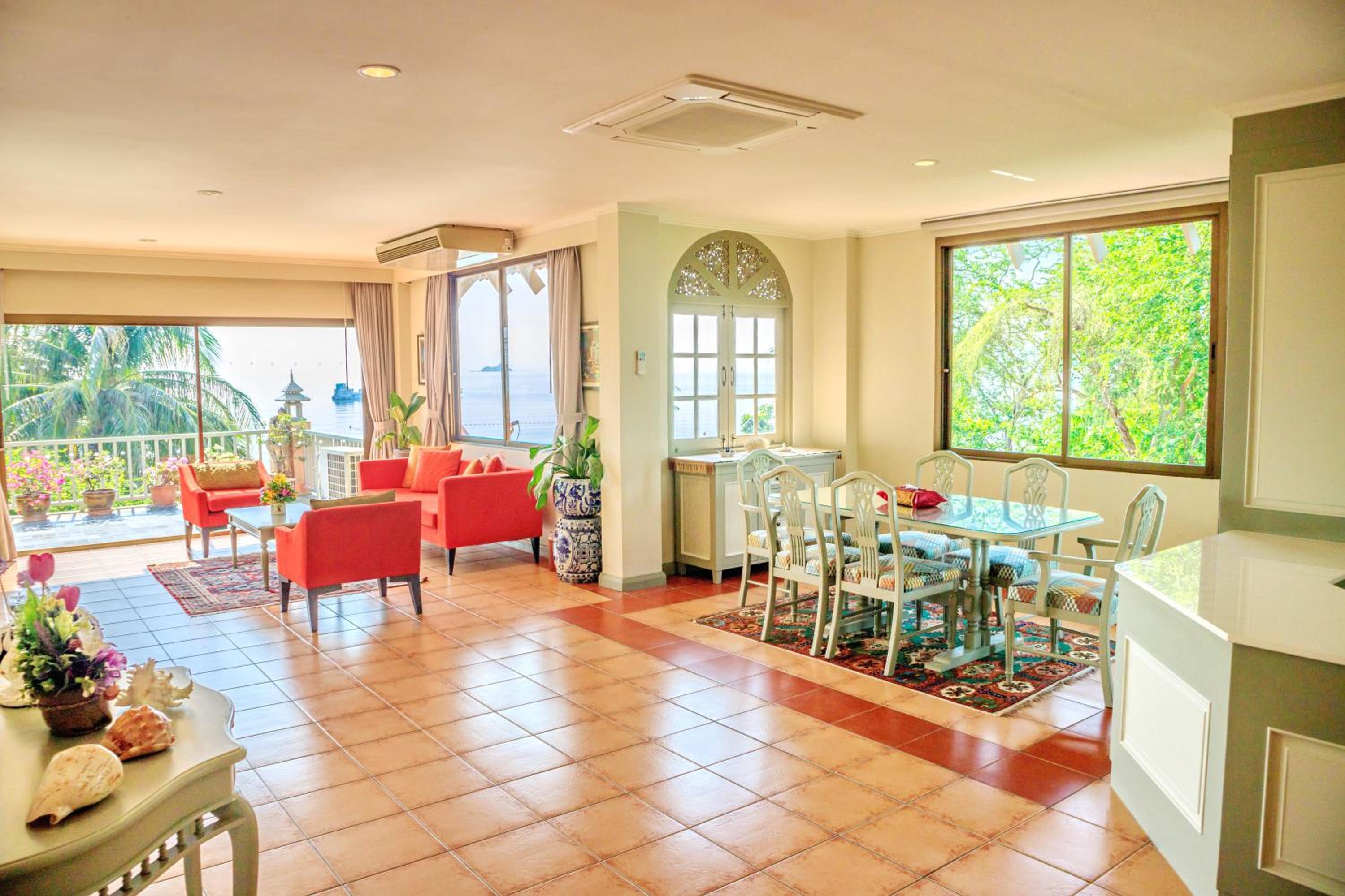 Luxury Seafront Two-Bedroom Family Suite - Photo 9
