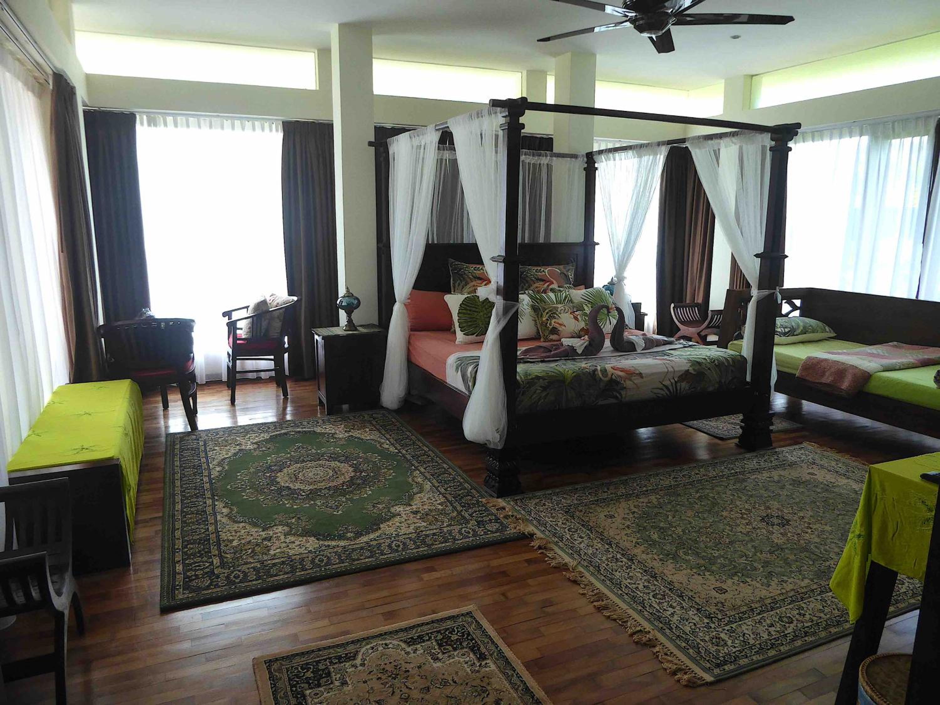 Superior Triple Room with Sea View photo 2