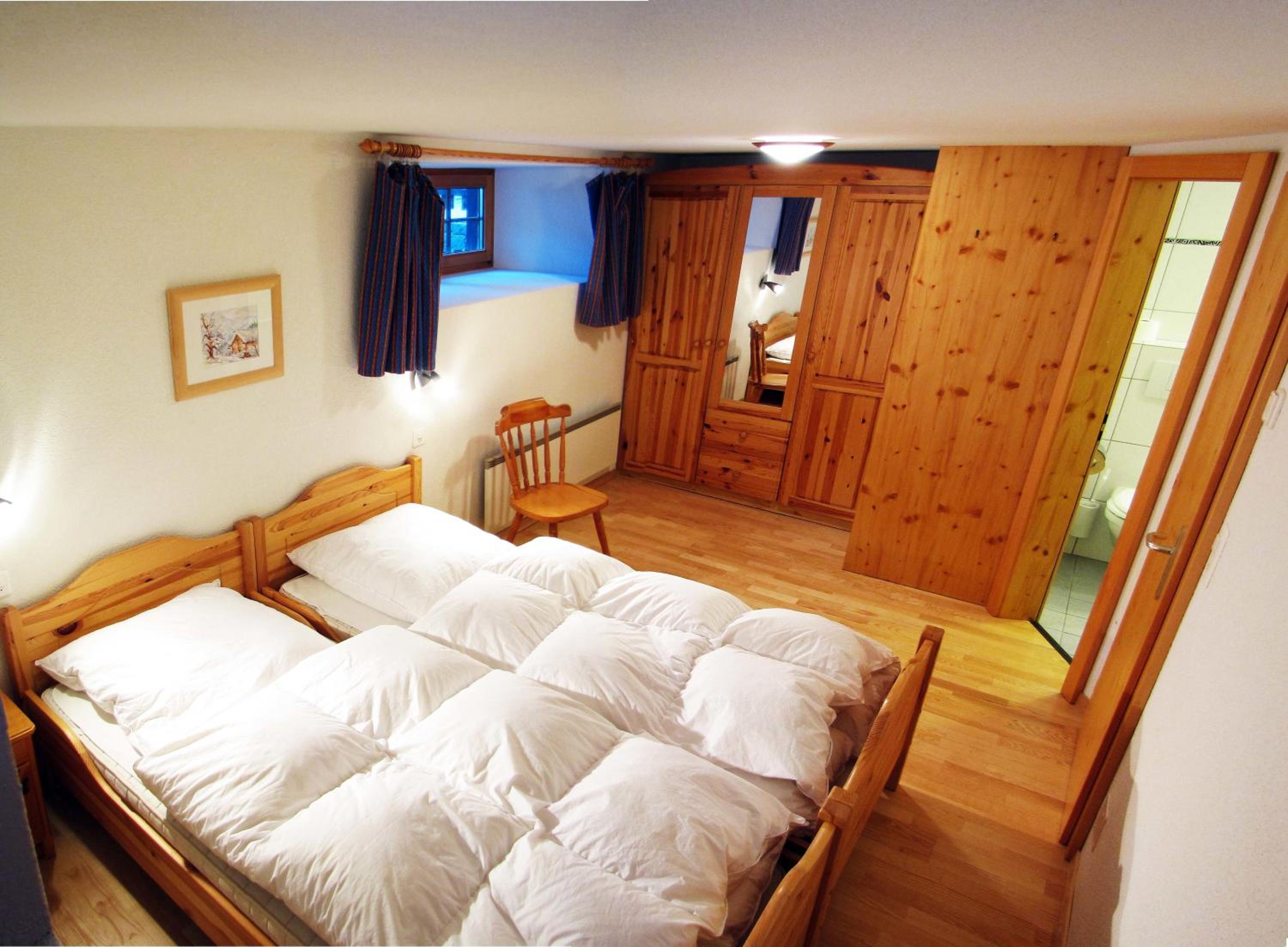 Three-Bedroom Chalet photo 2