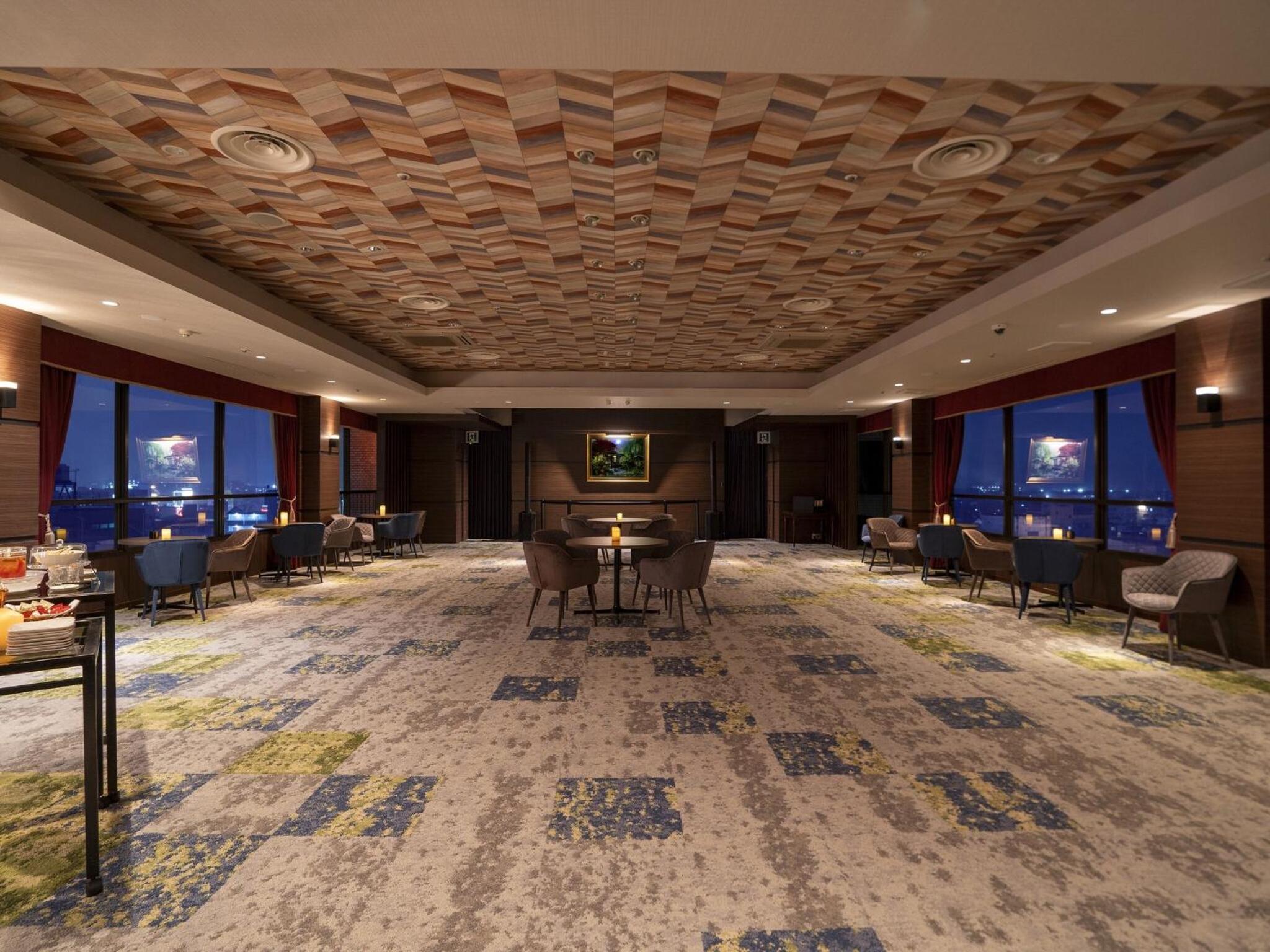 Standard Twin Room - Non-Smoking - Premium Floor - Photo 5