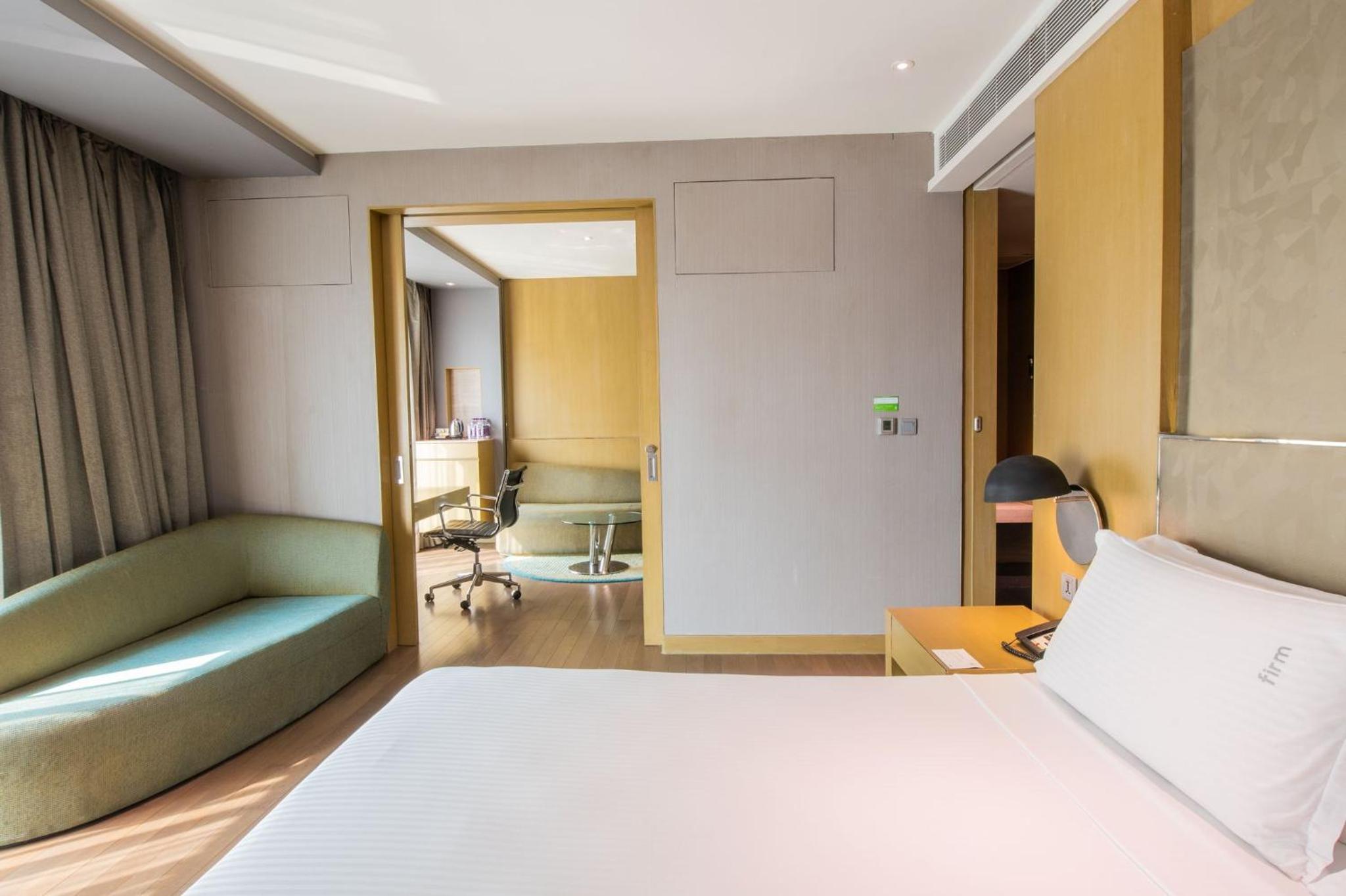 One Bedroom suite with additional living area- Non Smoking