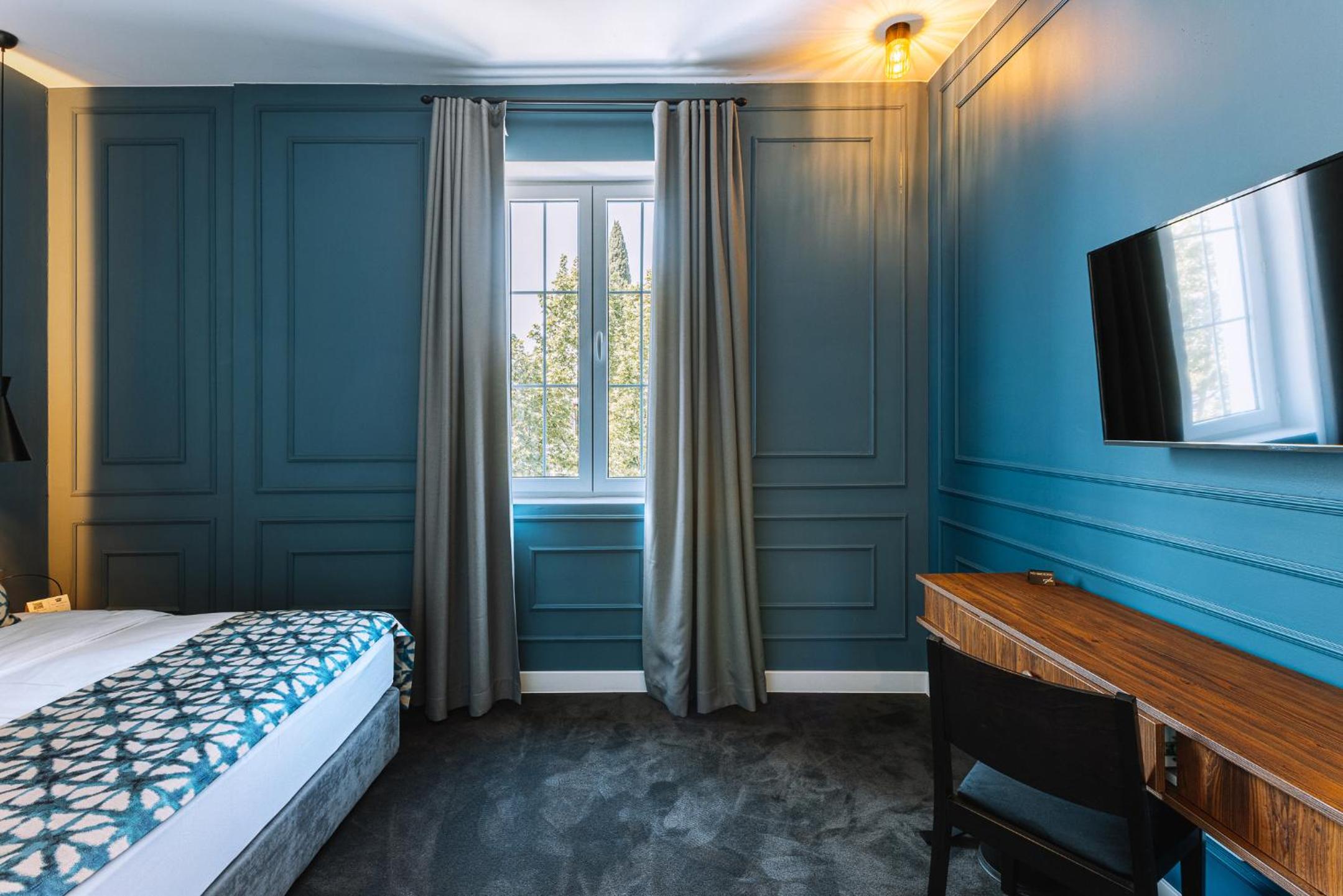 Standard Double Room - Photo 7