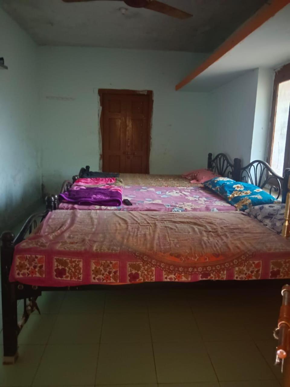 Standard Double Room With Fan photo 1