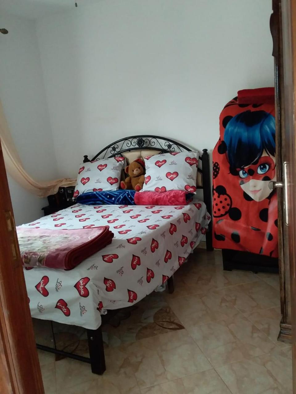 One-Bedroom House photo 1