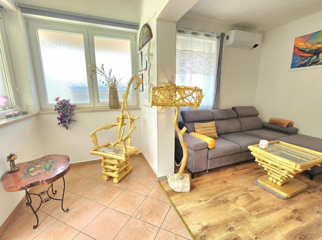 Two-Bedroom Apartment with Terrace and Garden View photo 1