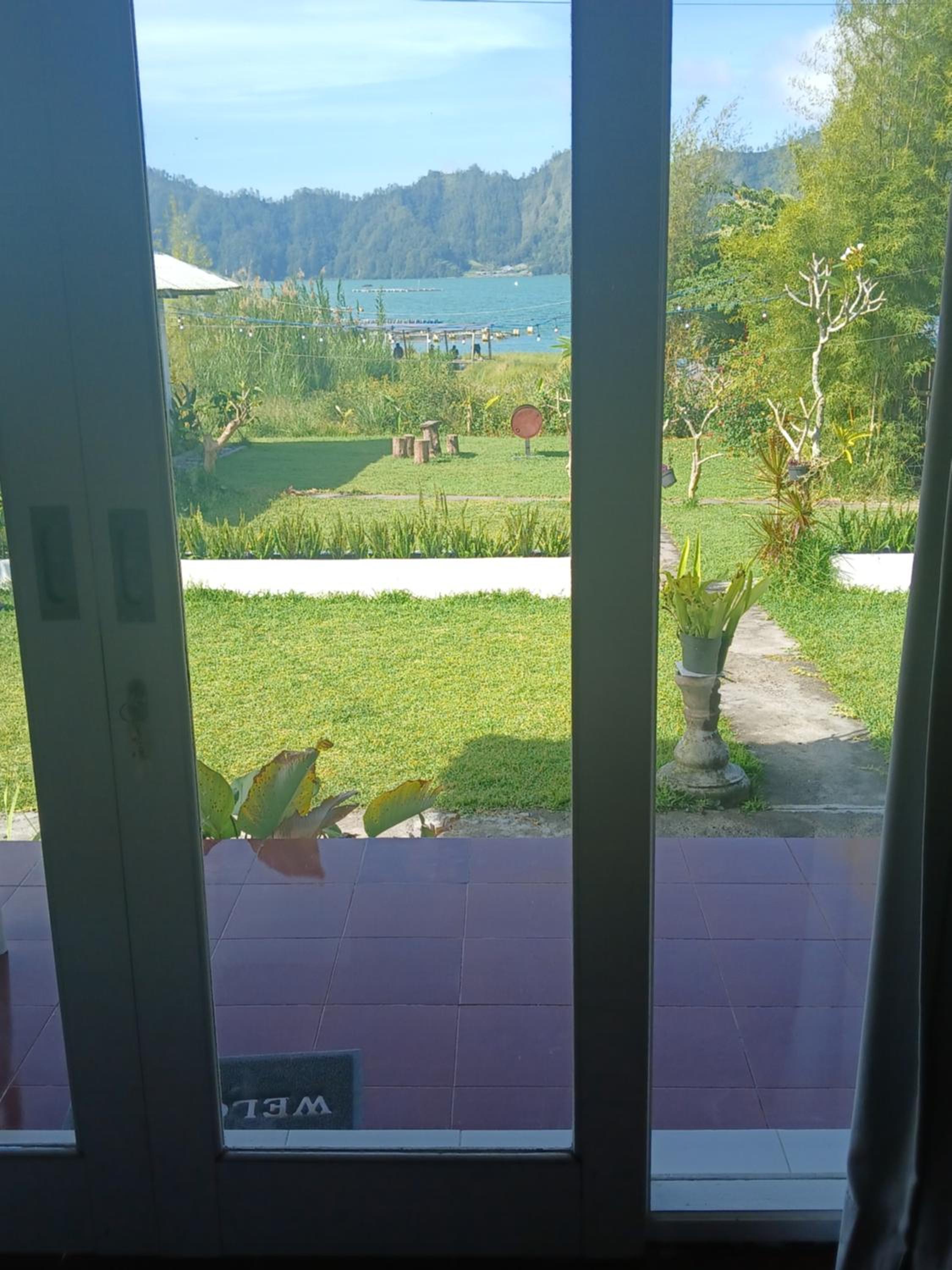 Double Room with Lake View photo 3