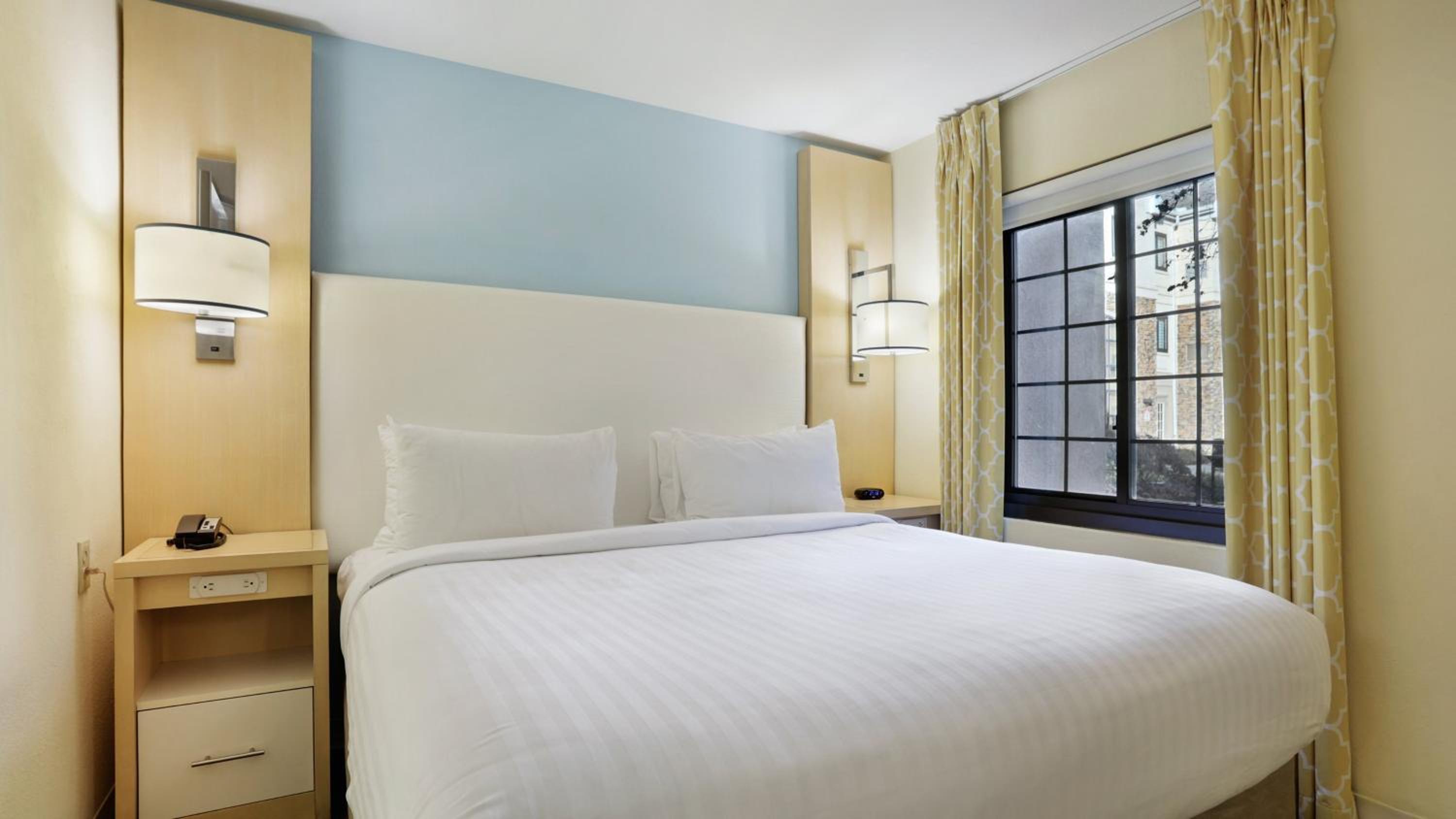 Two-Bedroom King Suite - Photo 26