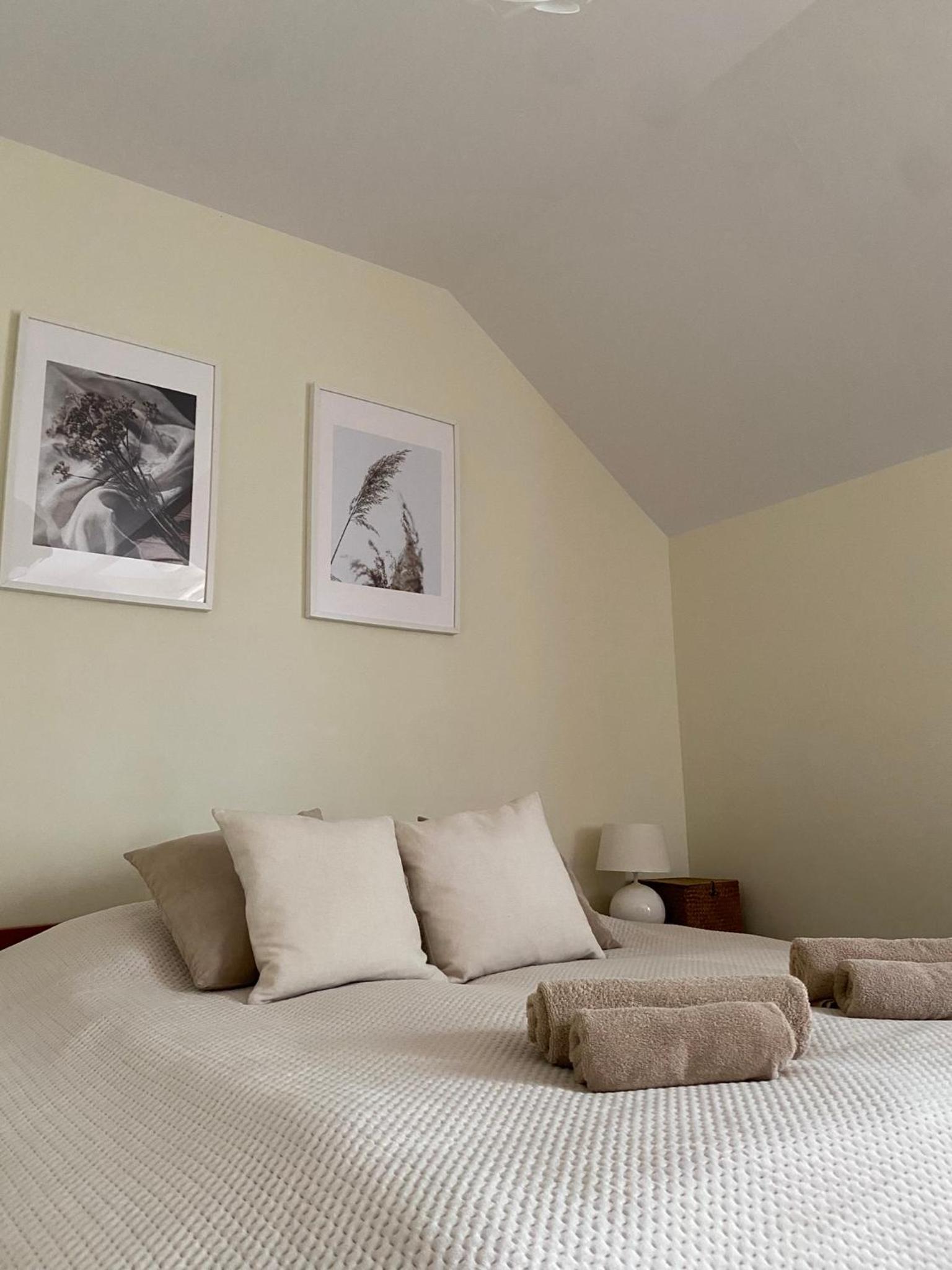 Double or Twin Room with Garden View - Photo 13