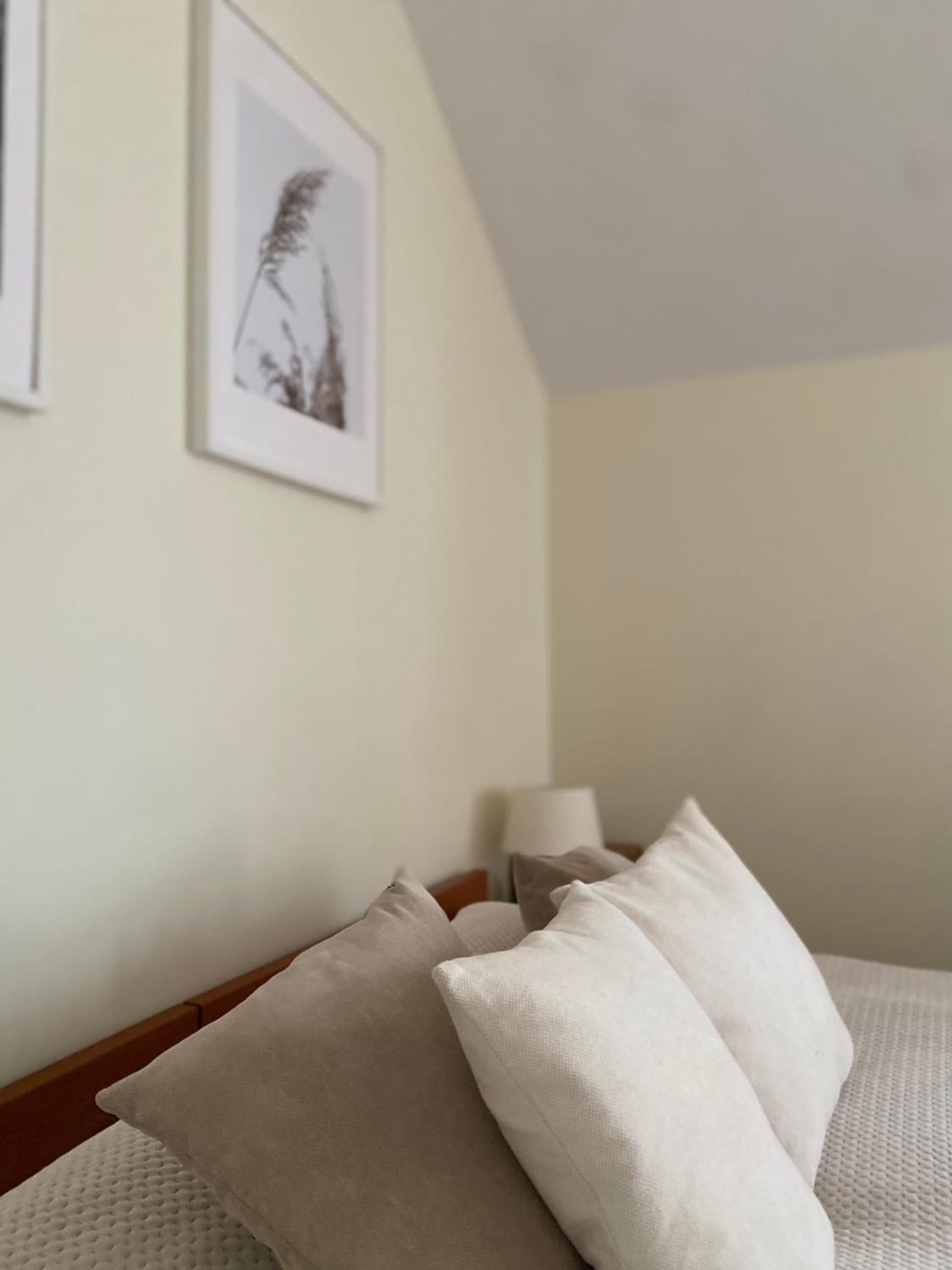 Double or Twin Room with Garden View - Photo 10