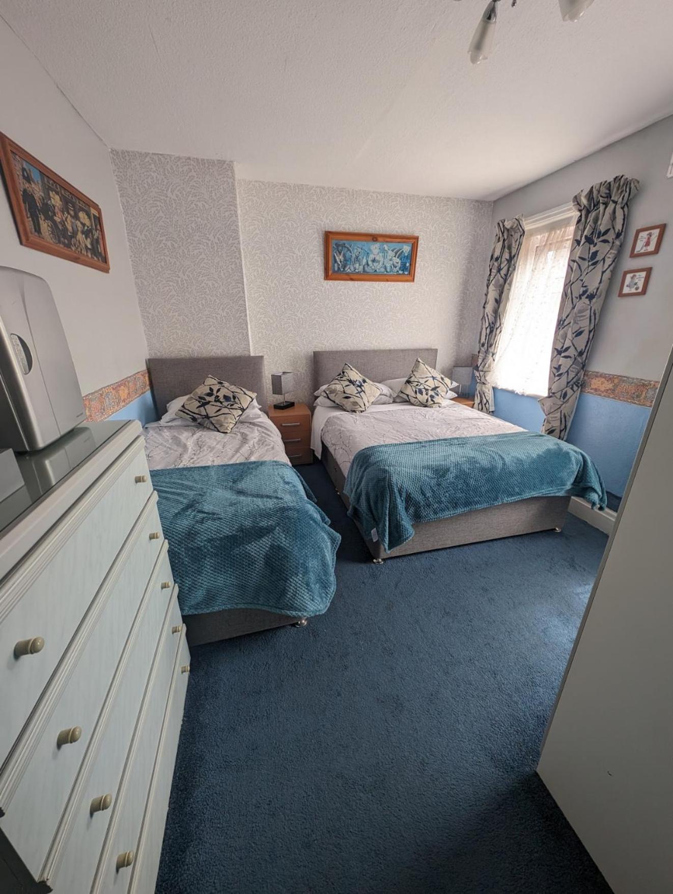 Family Room with Private Bathroom - Photo 1
