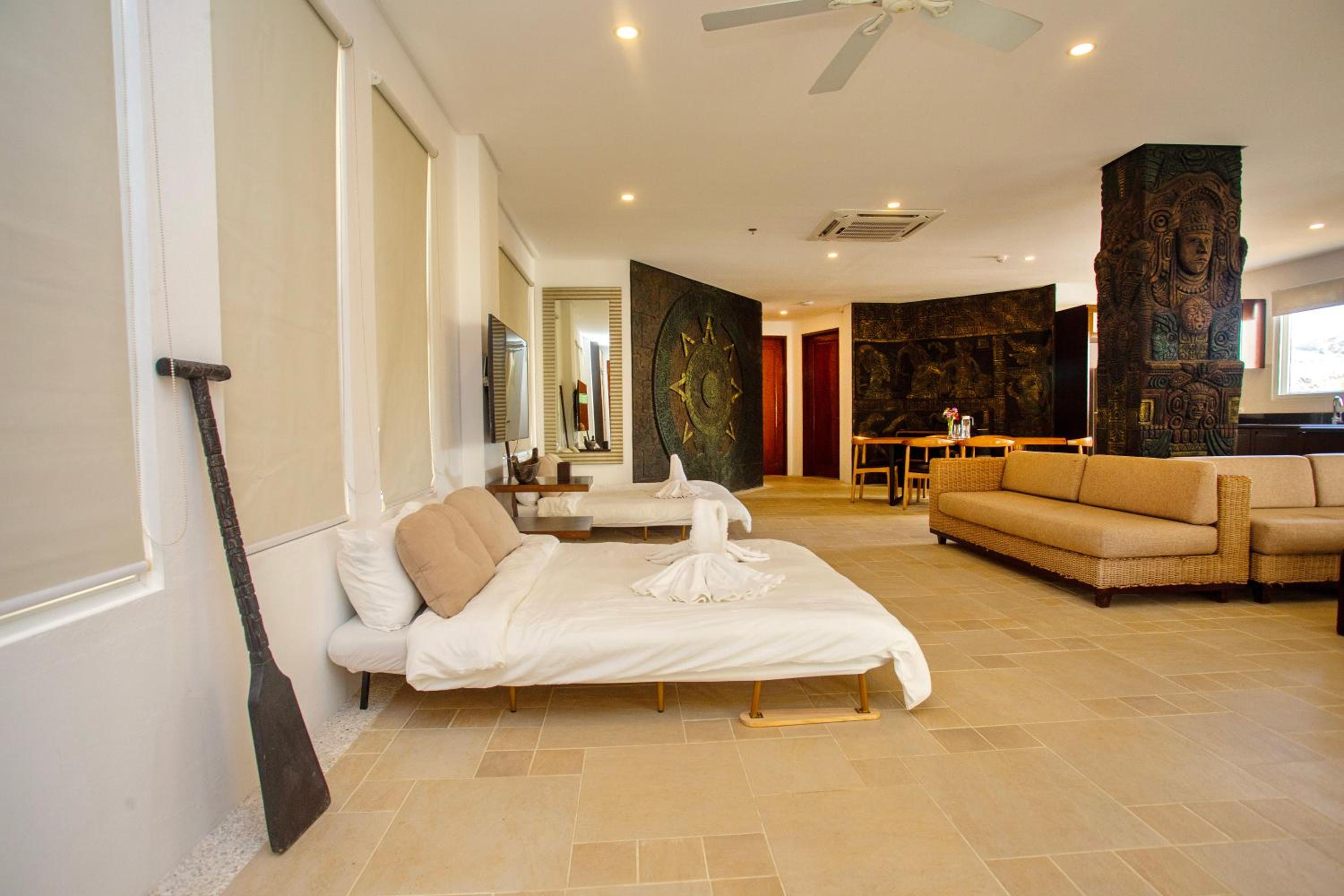 2 Bedroom Oceanview Executive with Jacuzzi - Photo 13