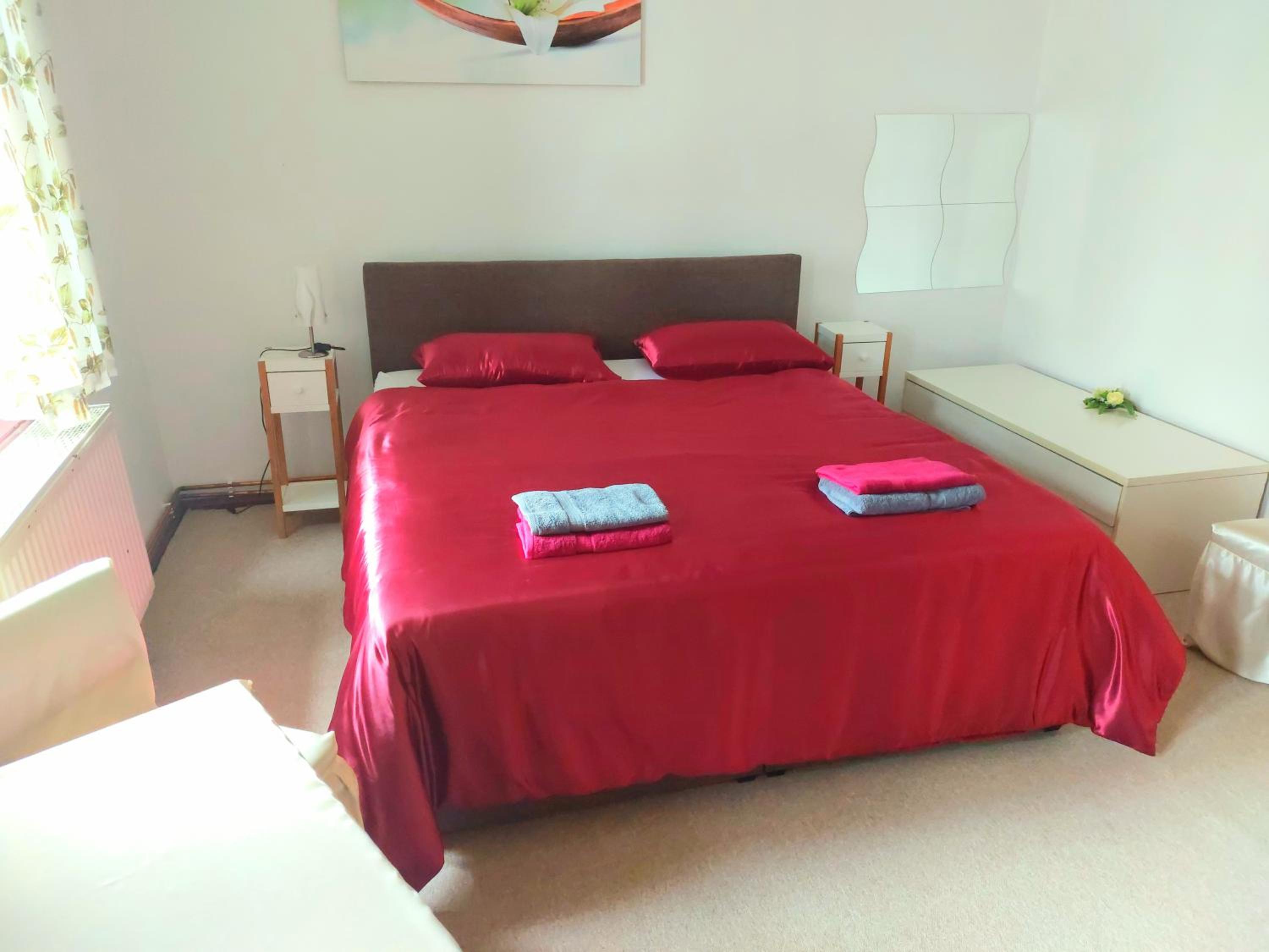 Large Double Room