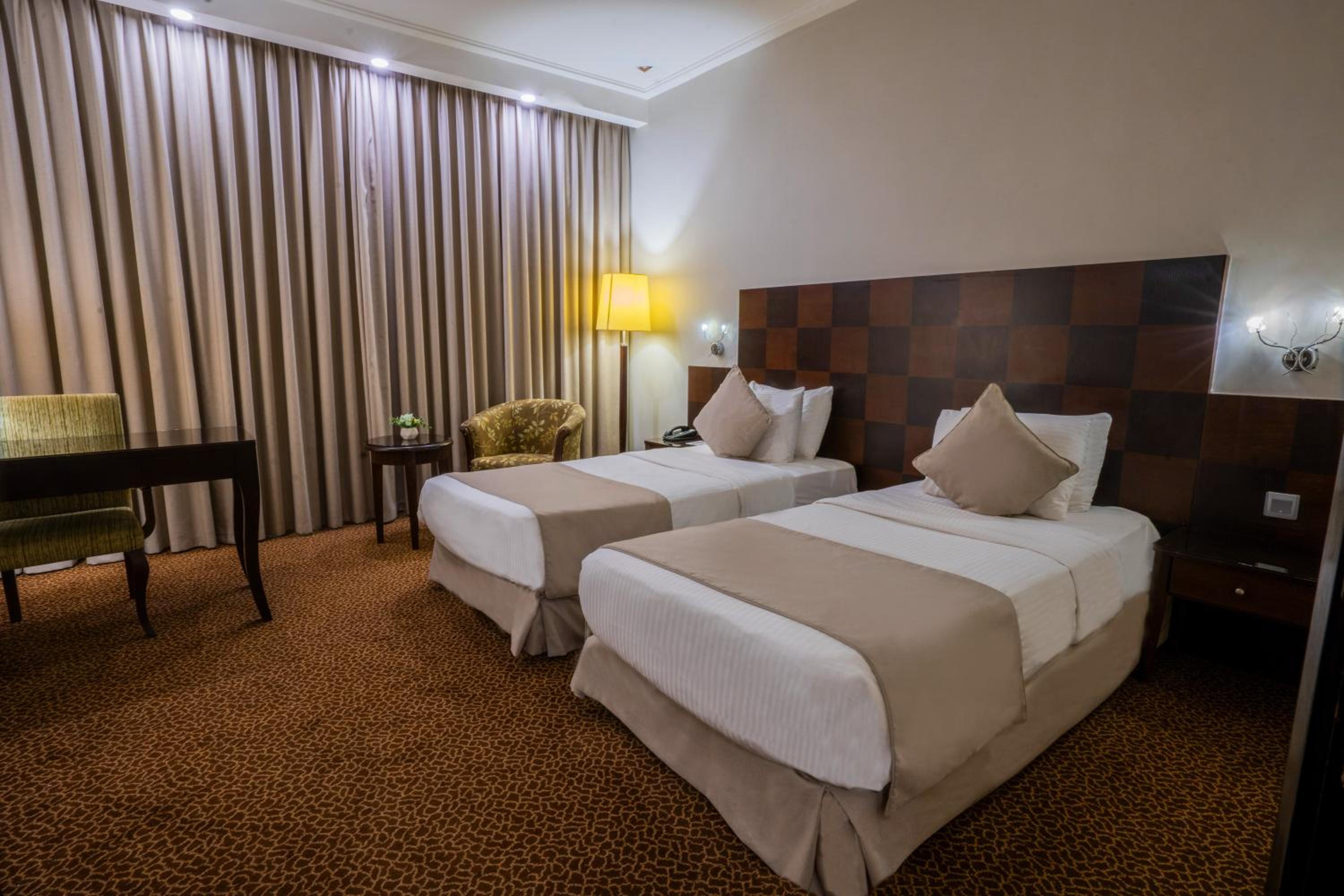 Executive Twin Suite