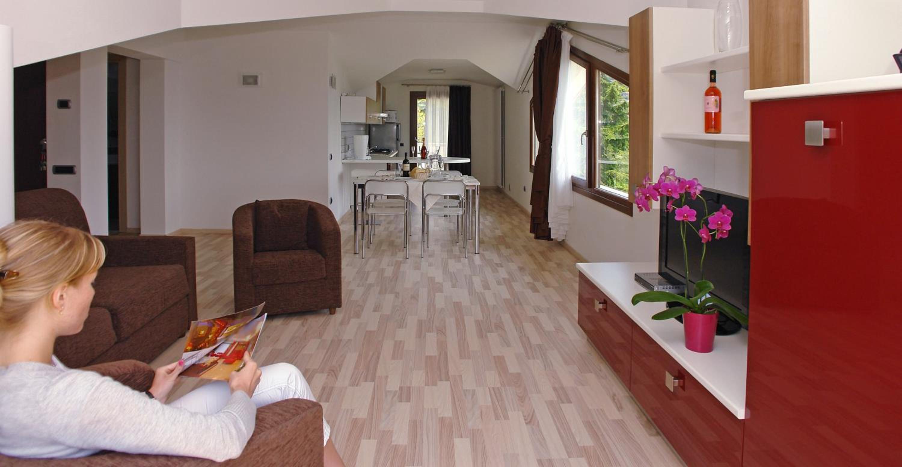 Two-Bedroom Apartment (8 Adults) photo 1