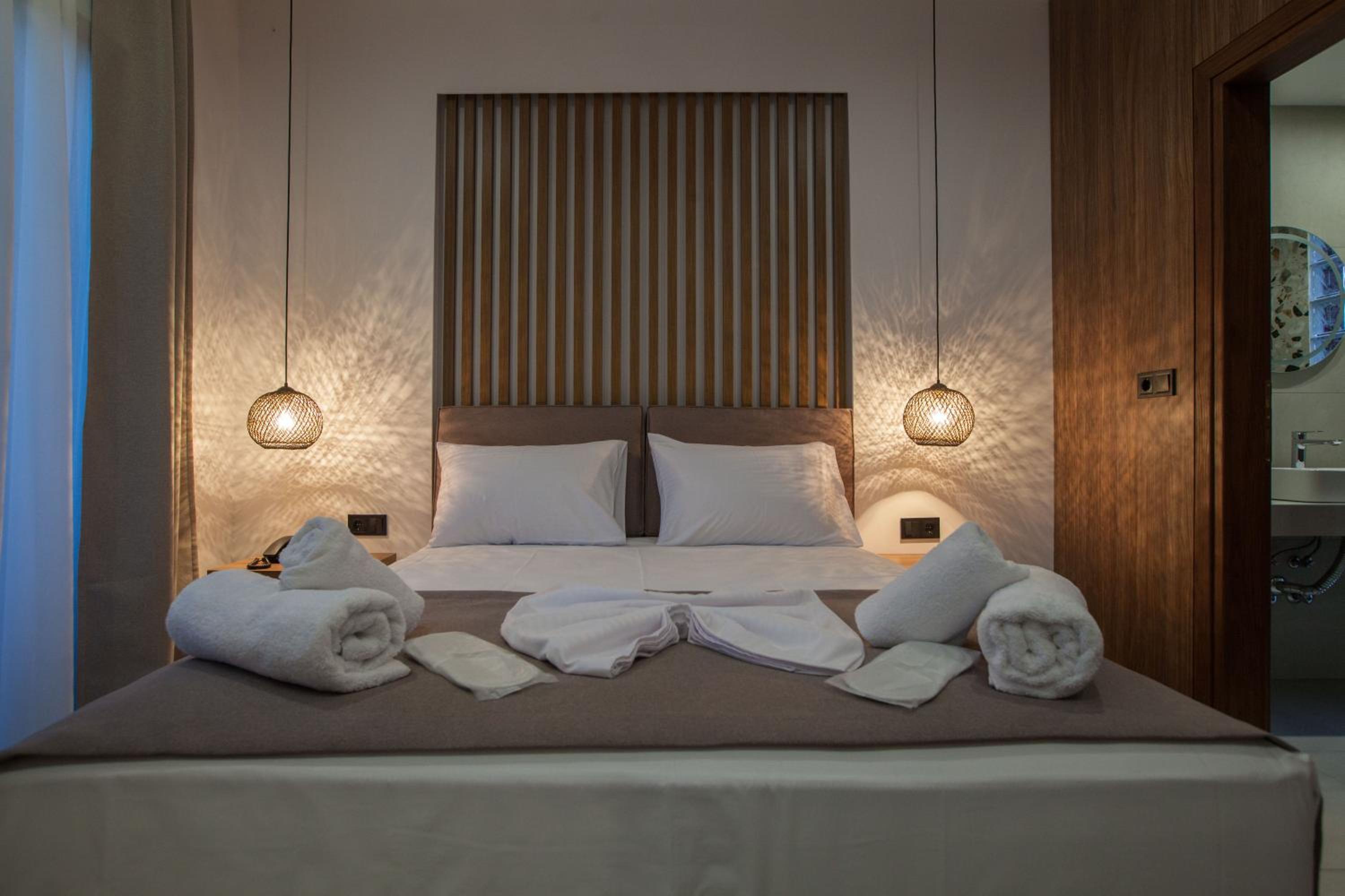 Double Room with Pool View photo 3
