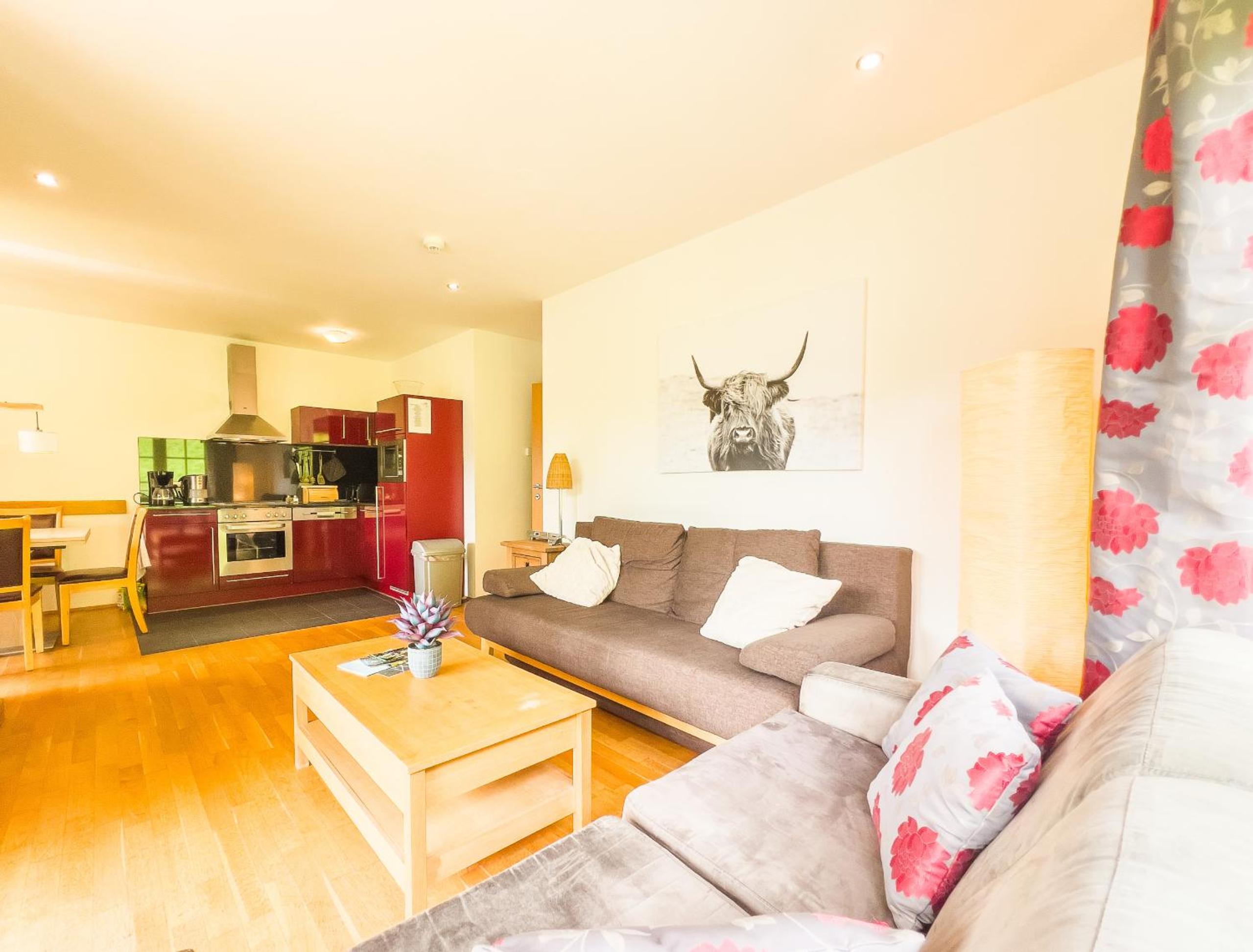 Three-Bedroom Apartment with Mountain View photo 1