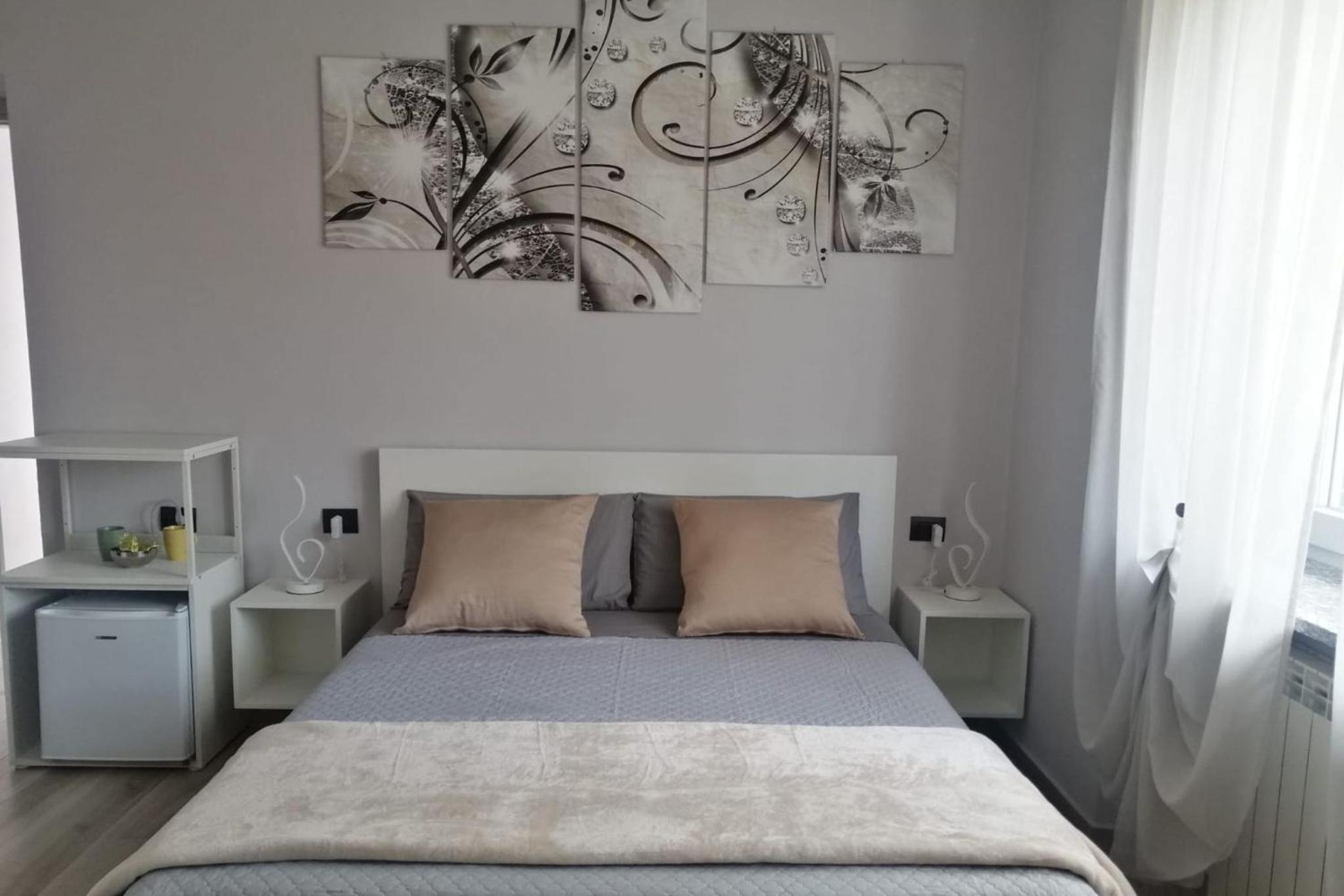 Double Room with Private Bathroom photo 1