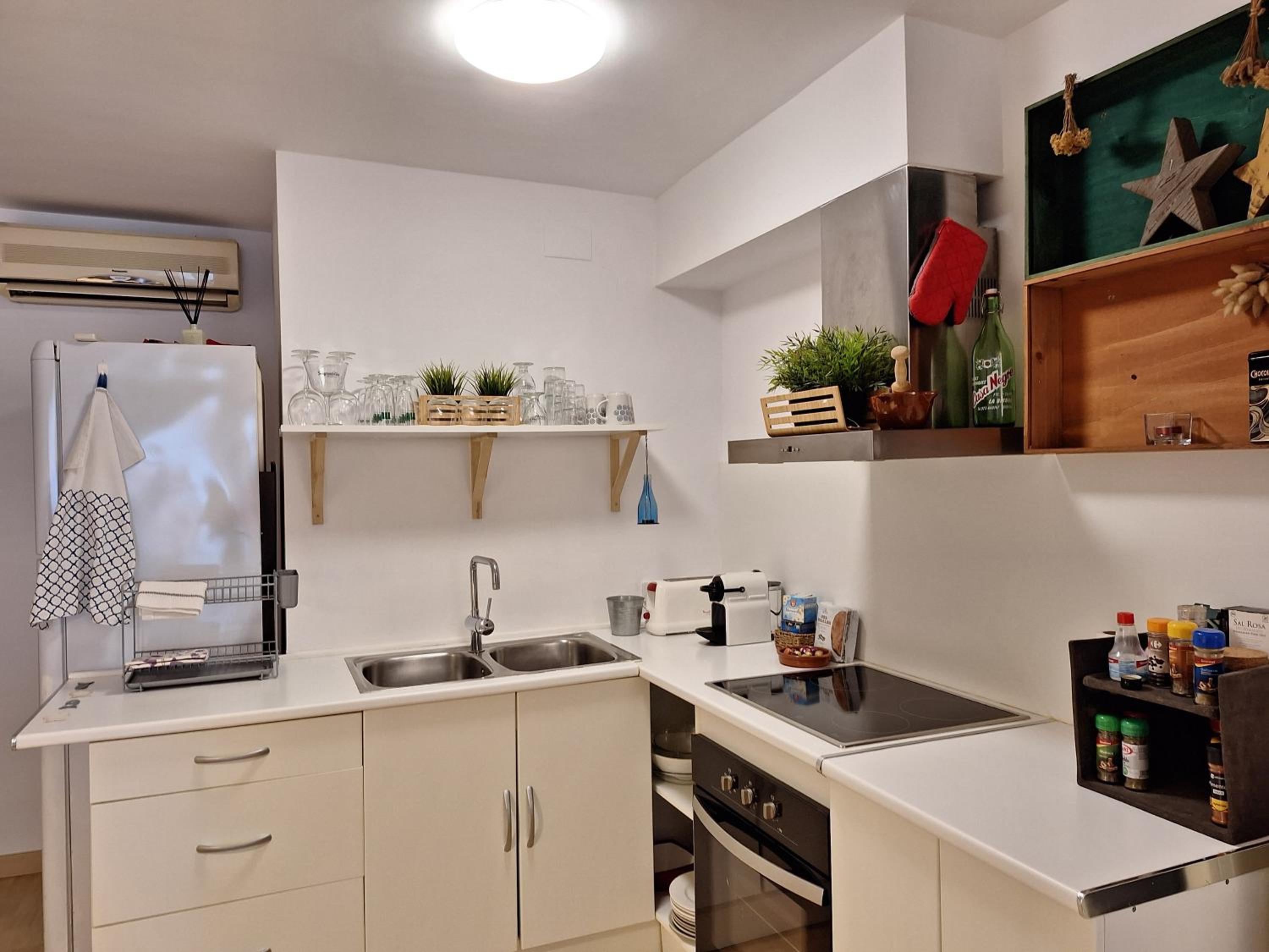 Apartment photo 2