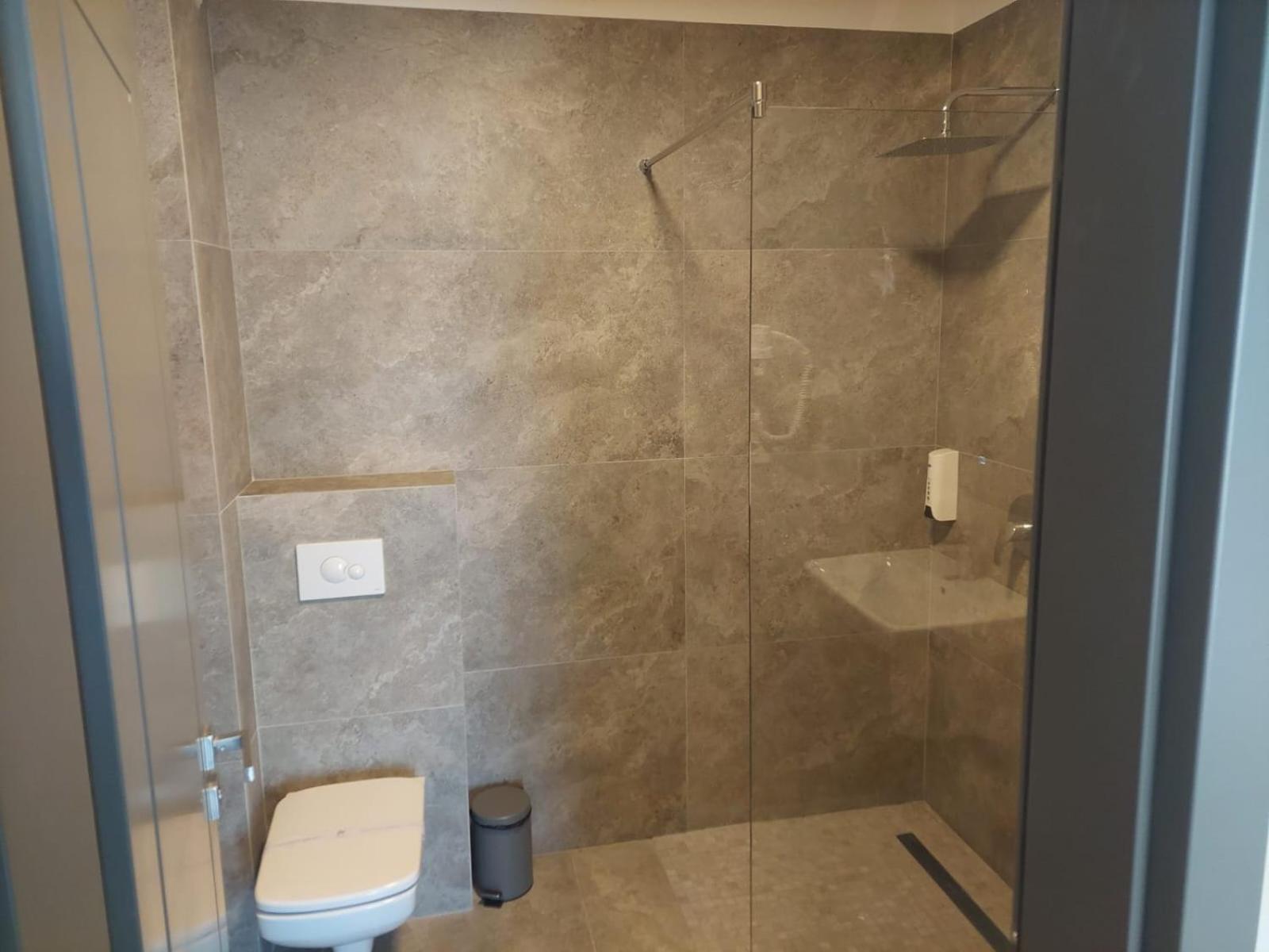 Deluxe Twin Room - Photo 2